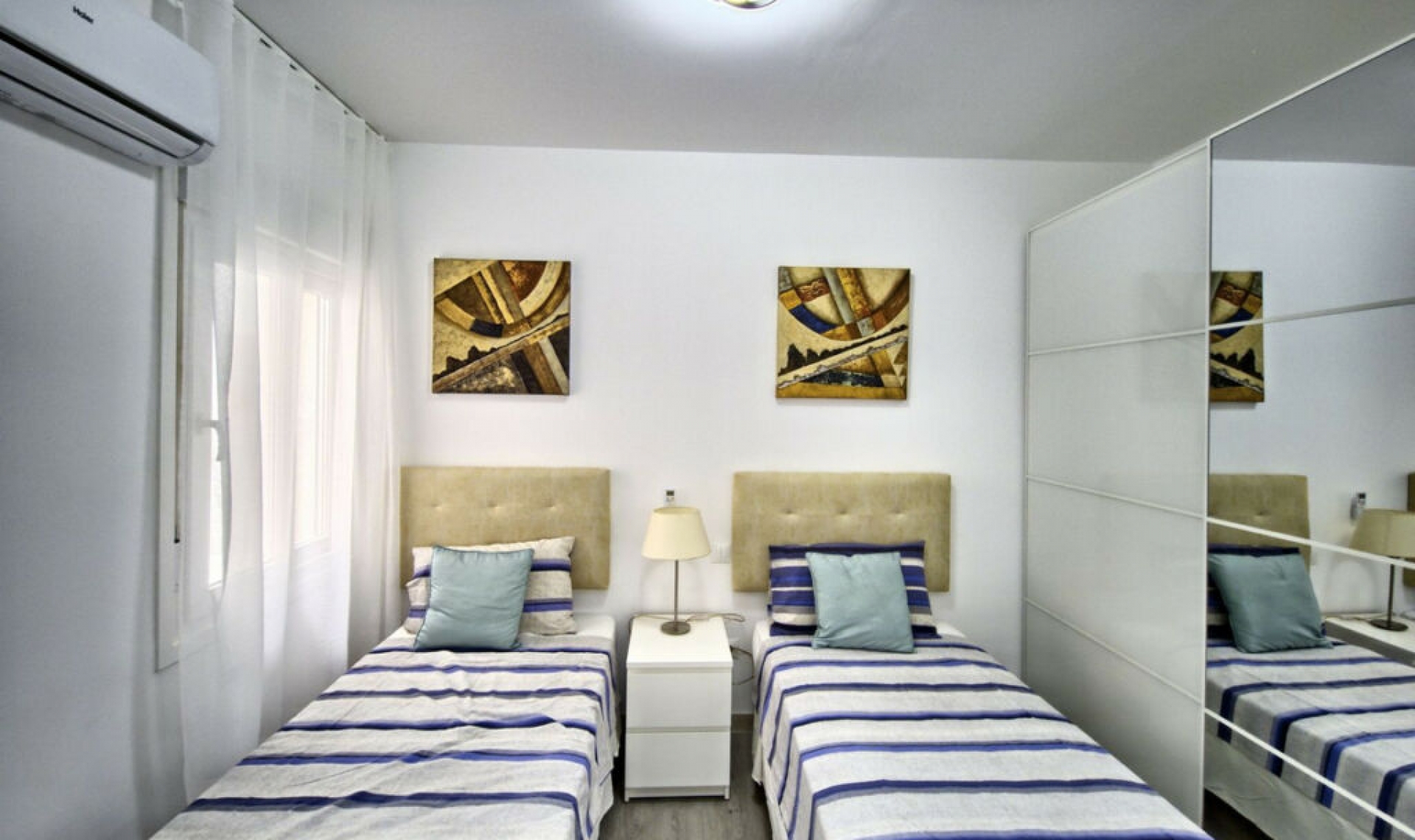 Resale - Apartment -
Marbella