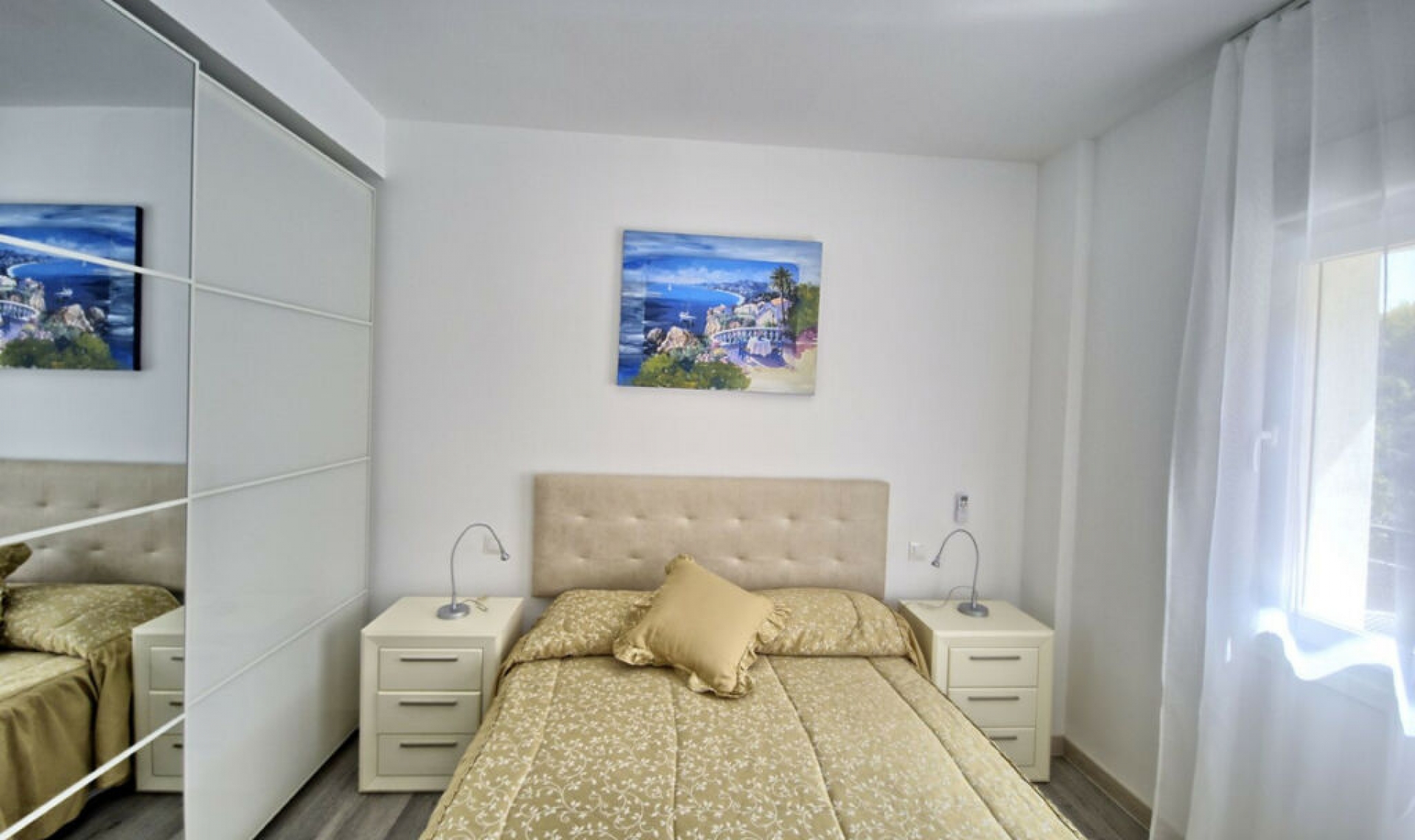 Resale - Apartment -
Marbella