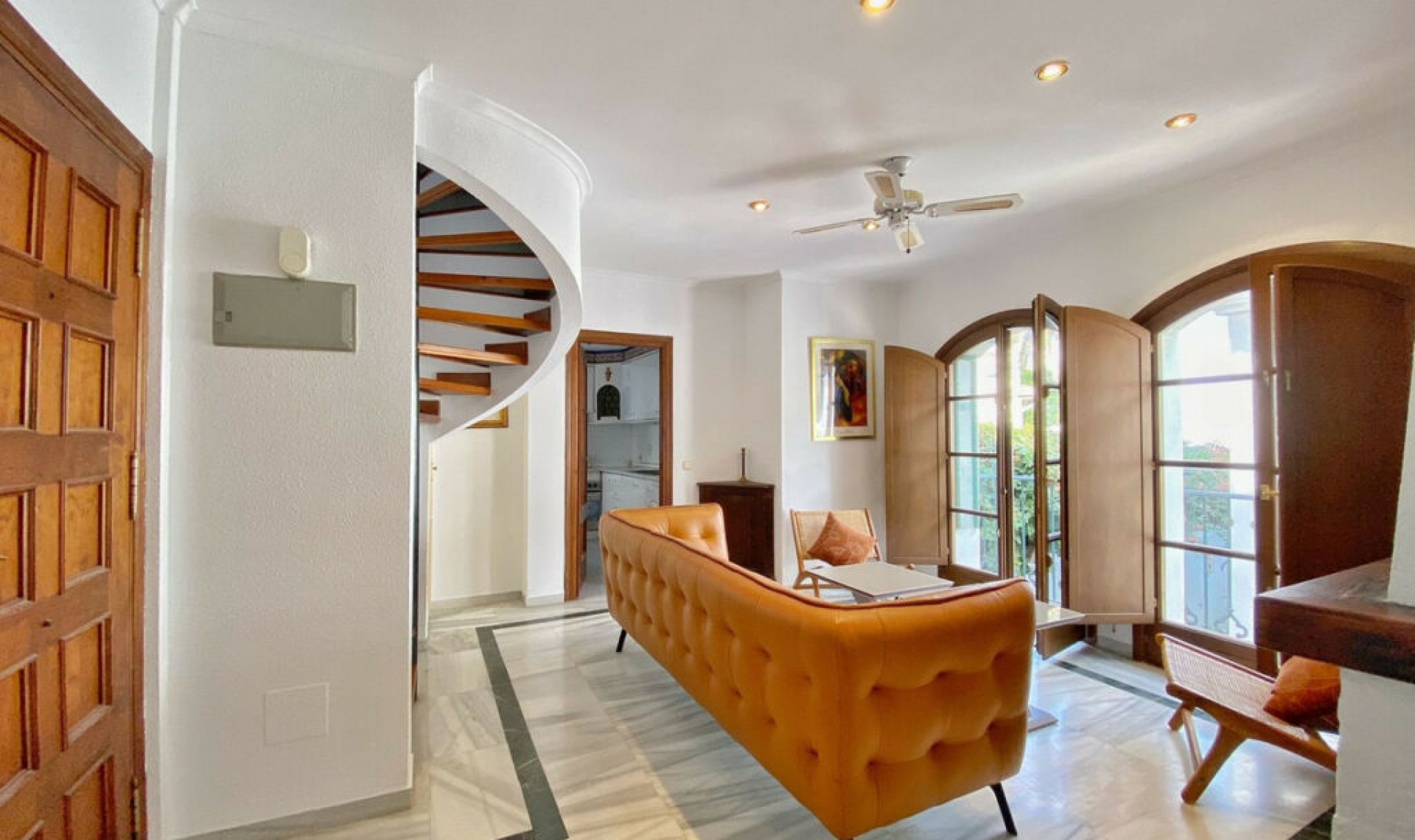 Resale - Apartment -
Marbella