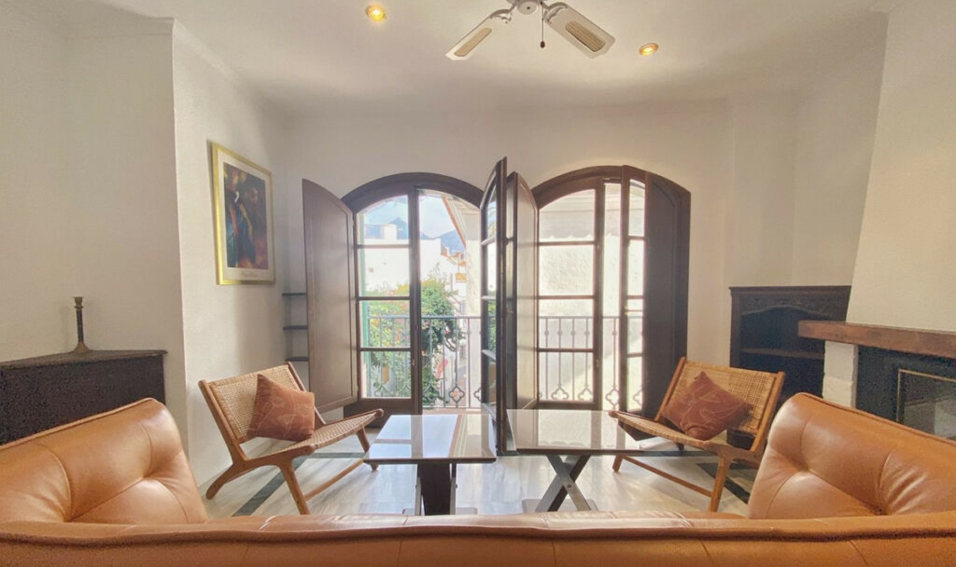 Resale - Apartment -
Marbella