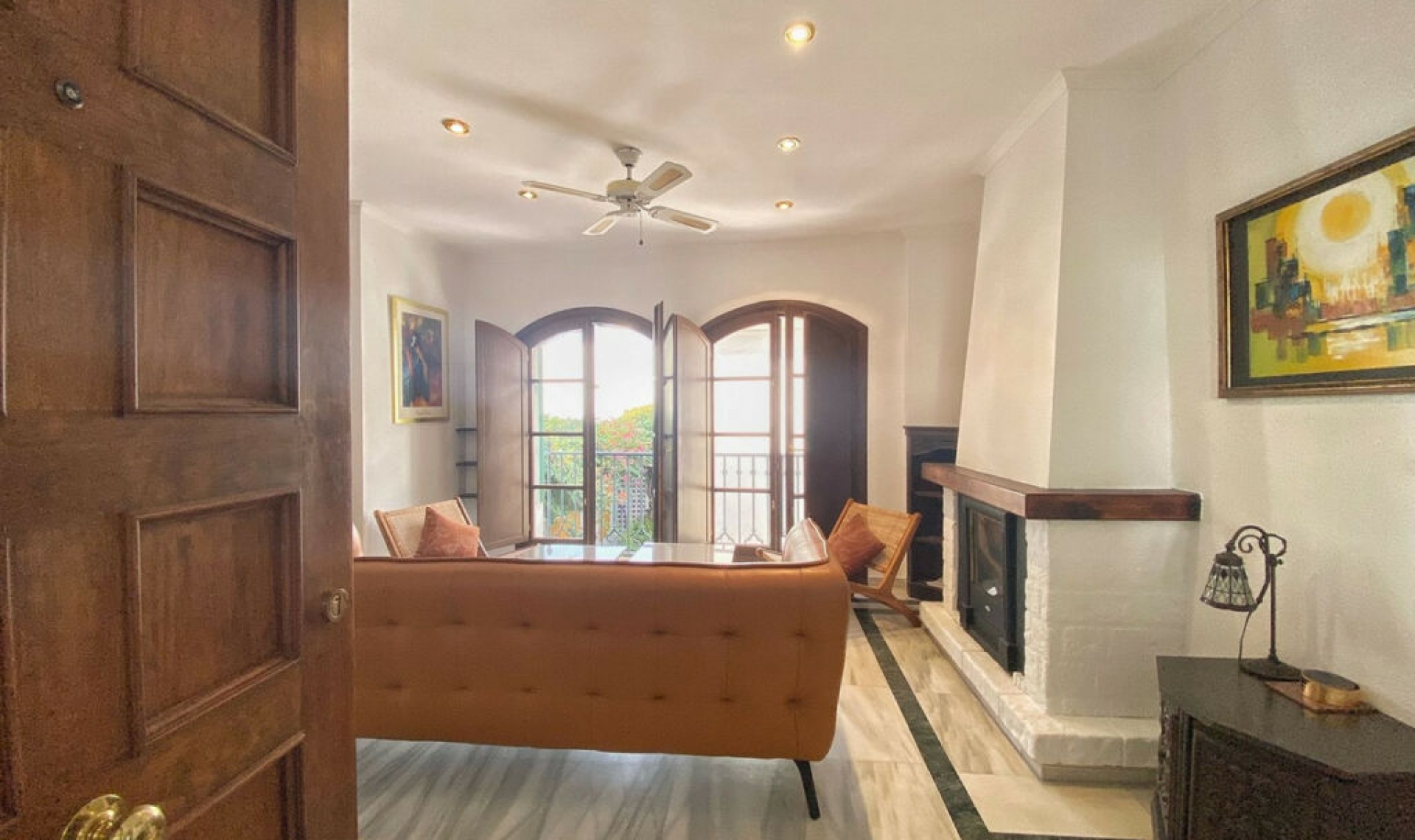 Resale - Apartment -
Marbella