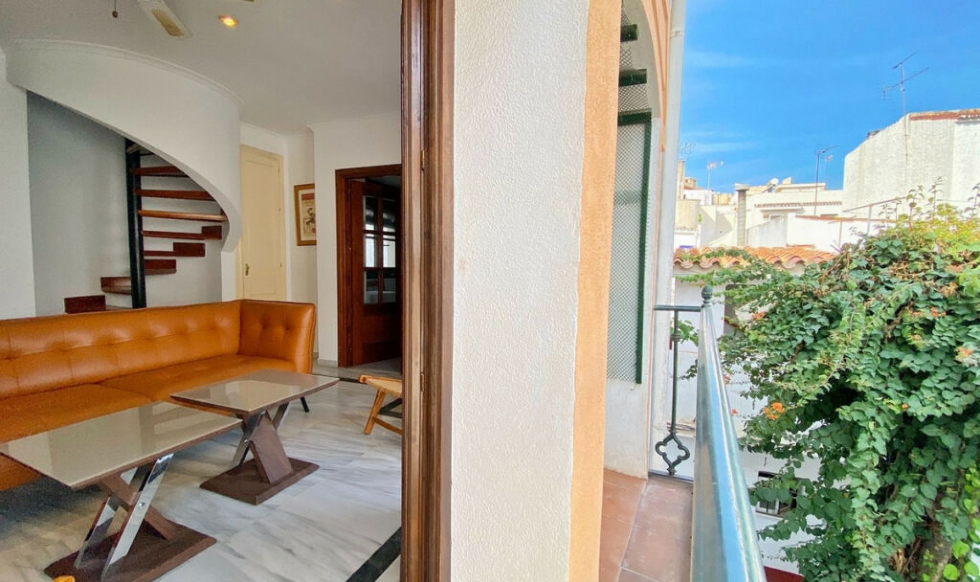 Resale - Apartment -
Marbella