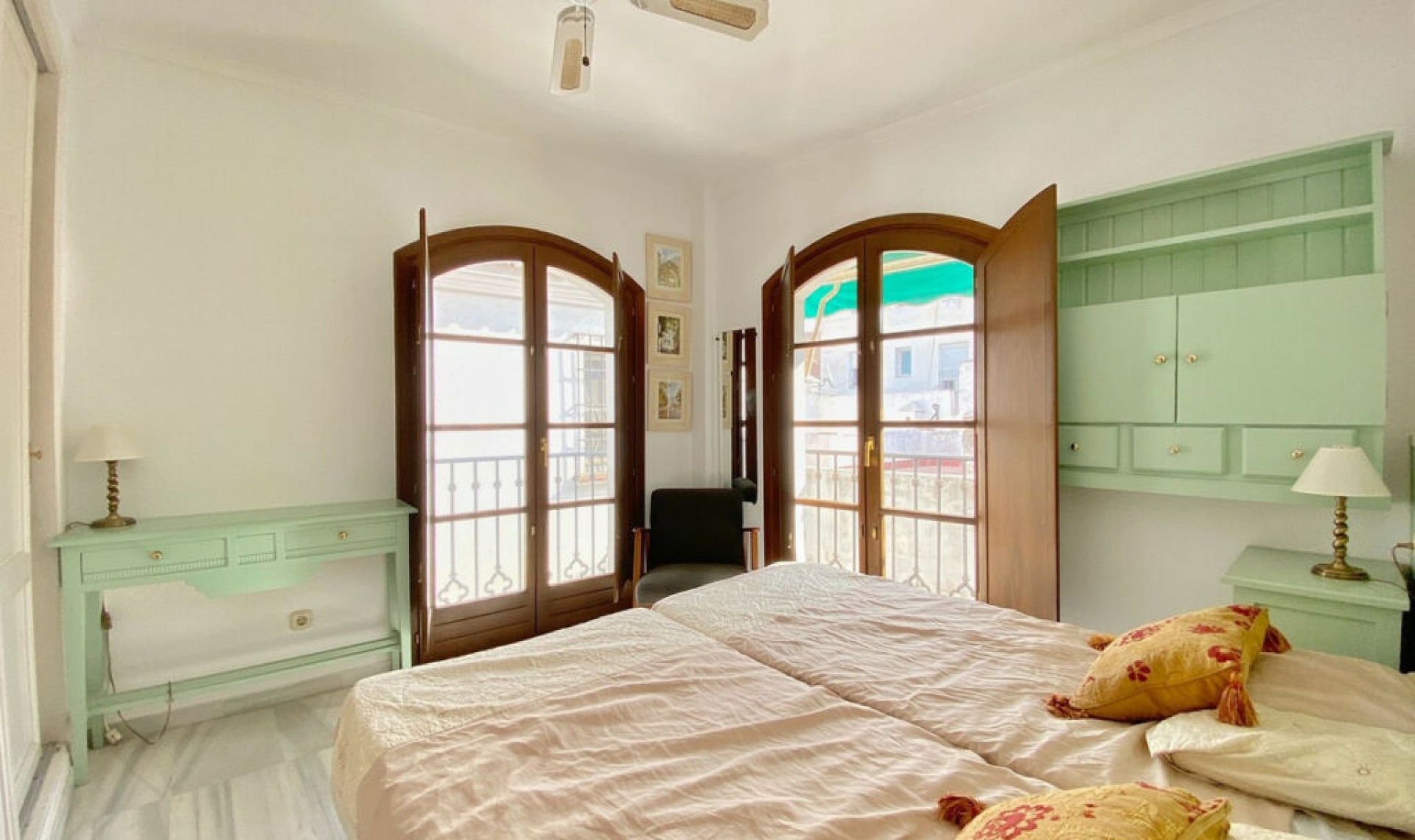 Resale - Apartment -
Marbella