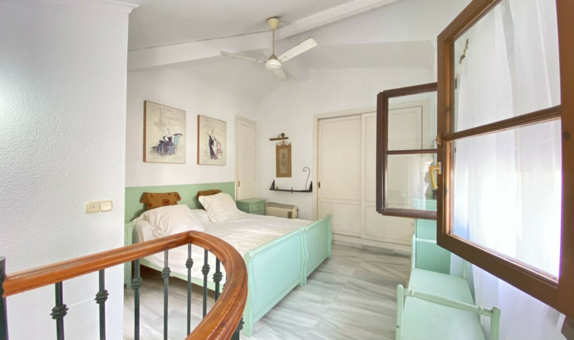 Resale - Apartment -
Marbella