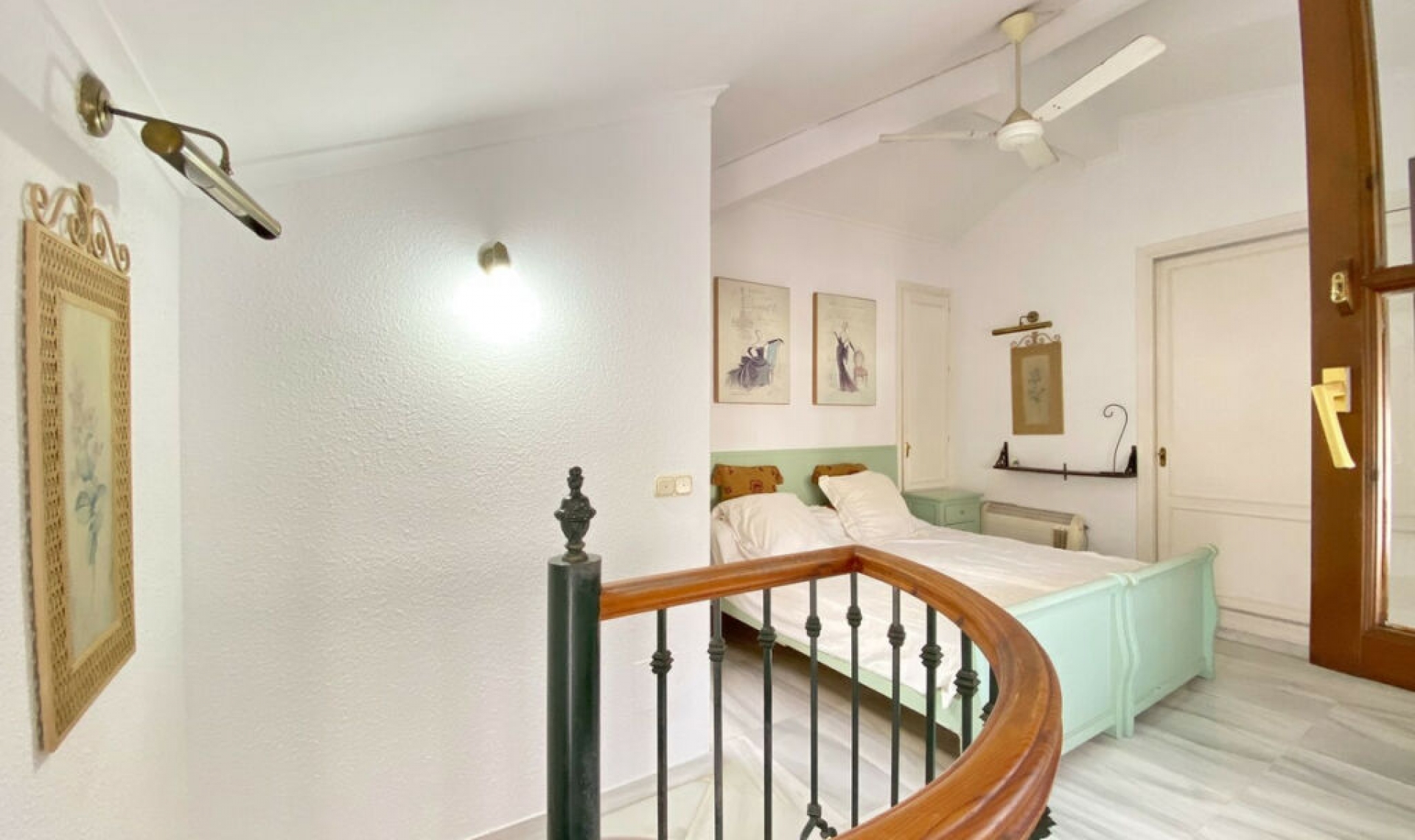 Resale - Apartment -
Marbella