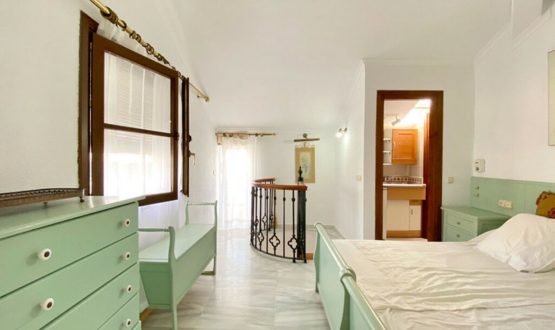 Resale - Apartment -
Marbella
