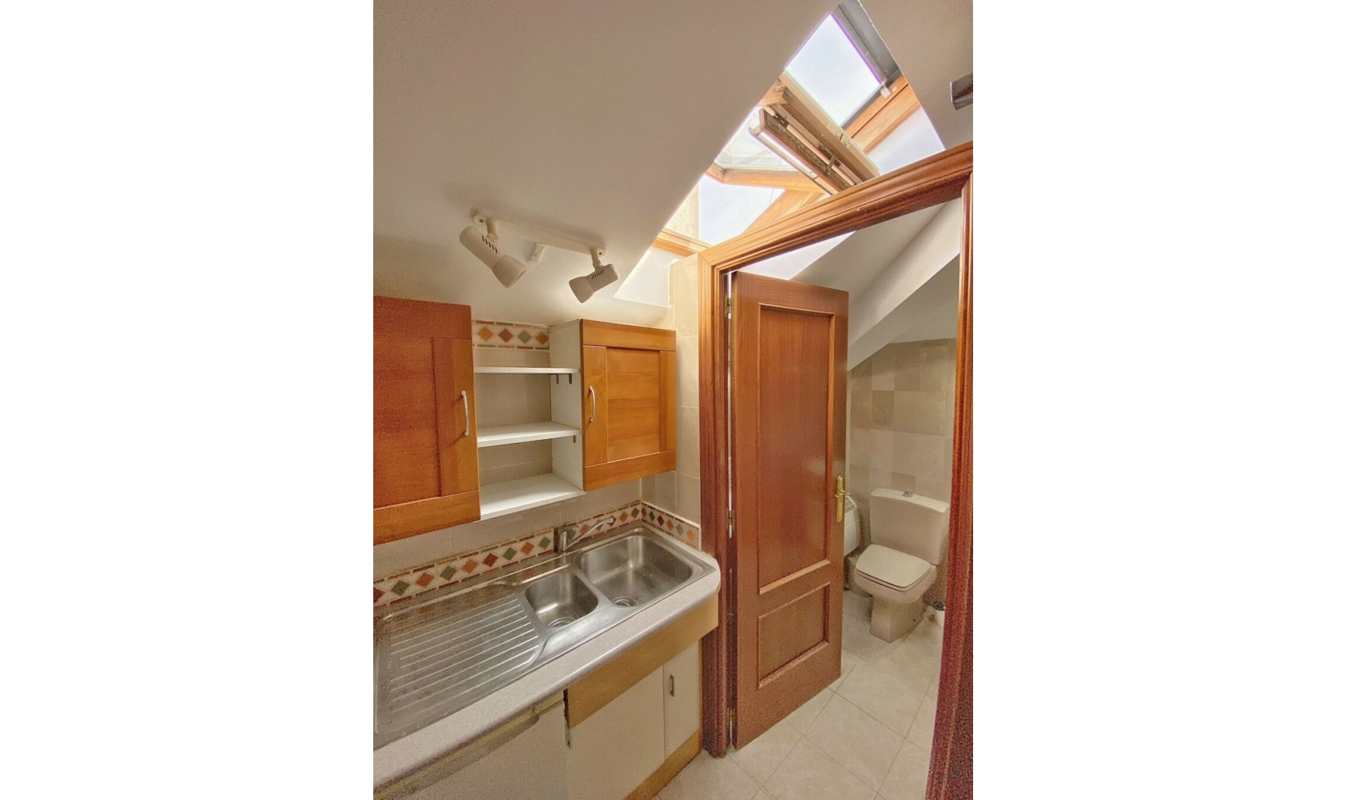 Resale - Apartment -
Marbella