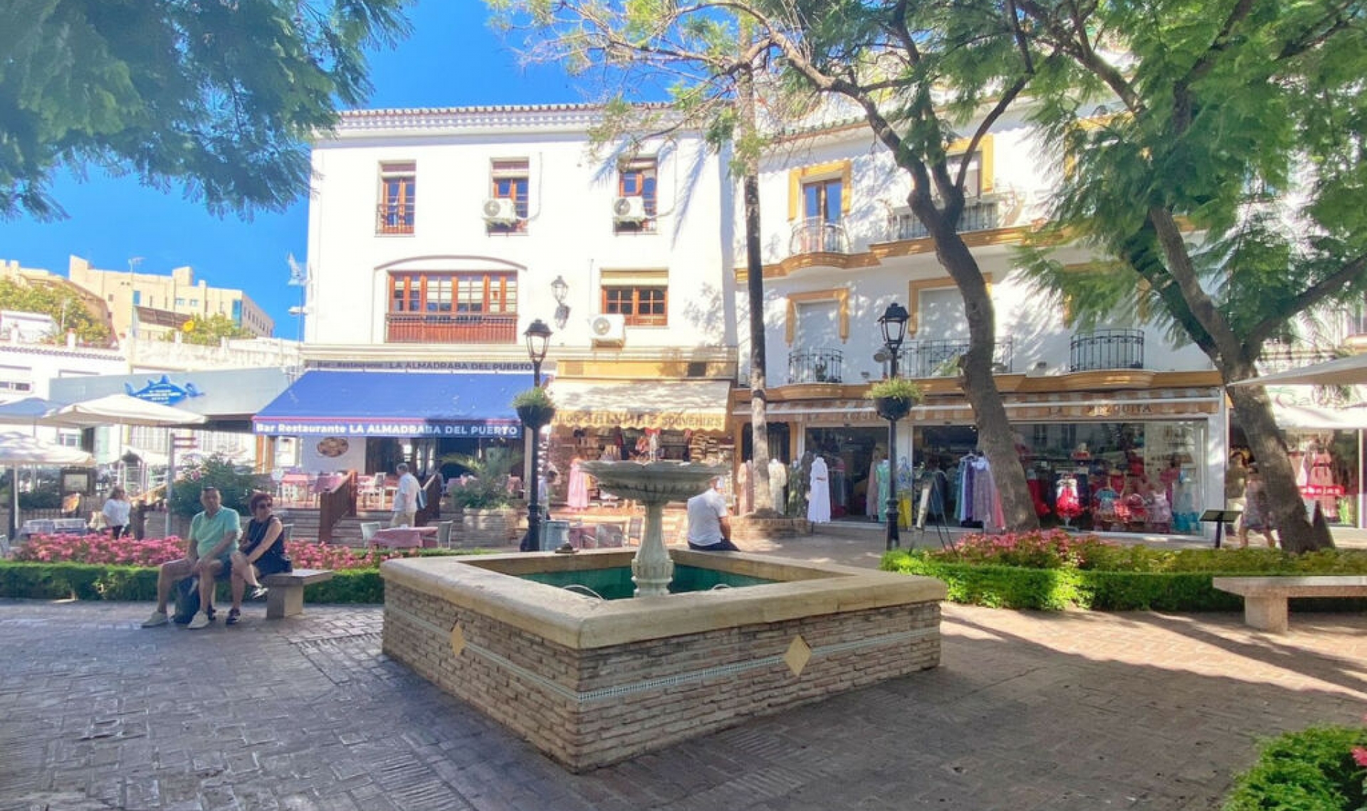 Resale - Apartment -
Marbella