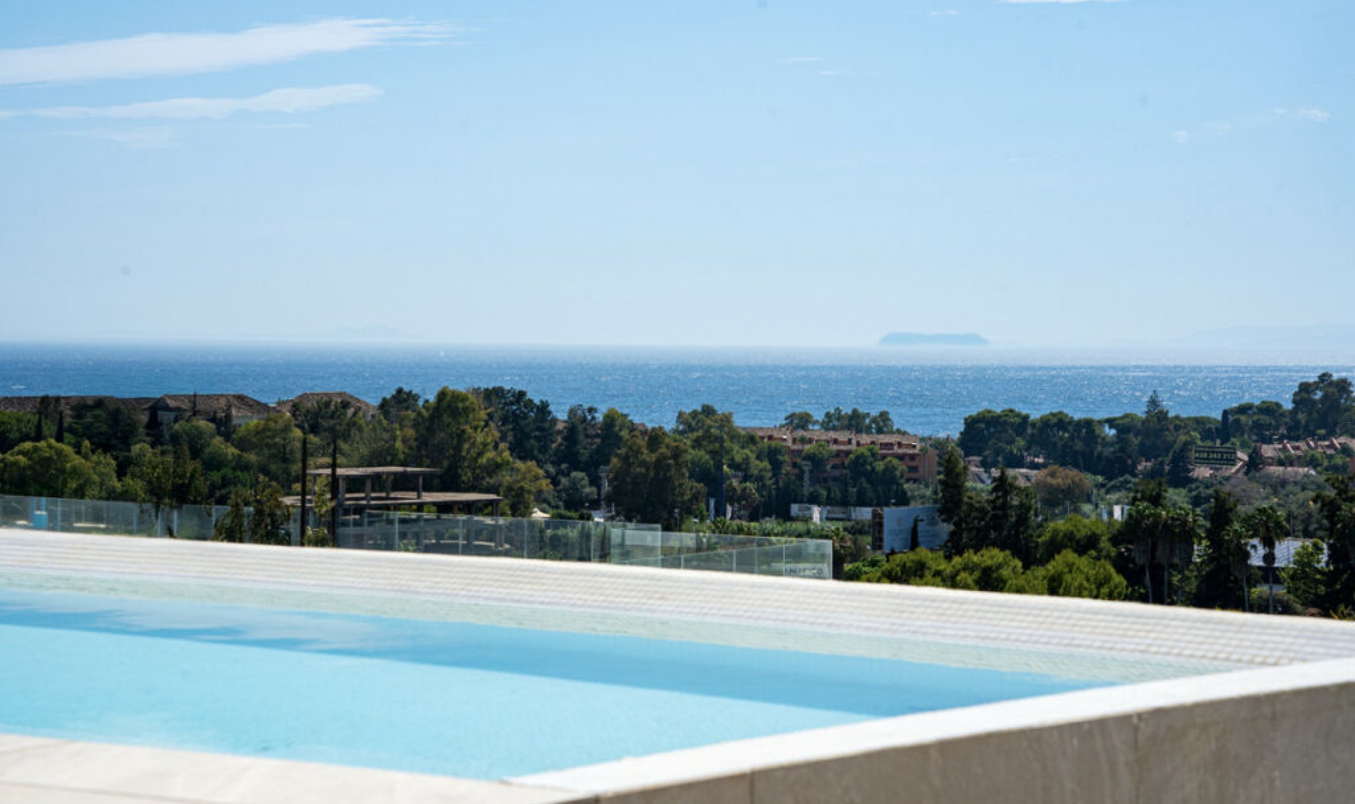 Resale - Apartment -
Marbella