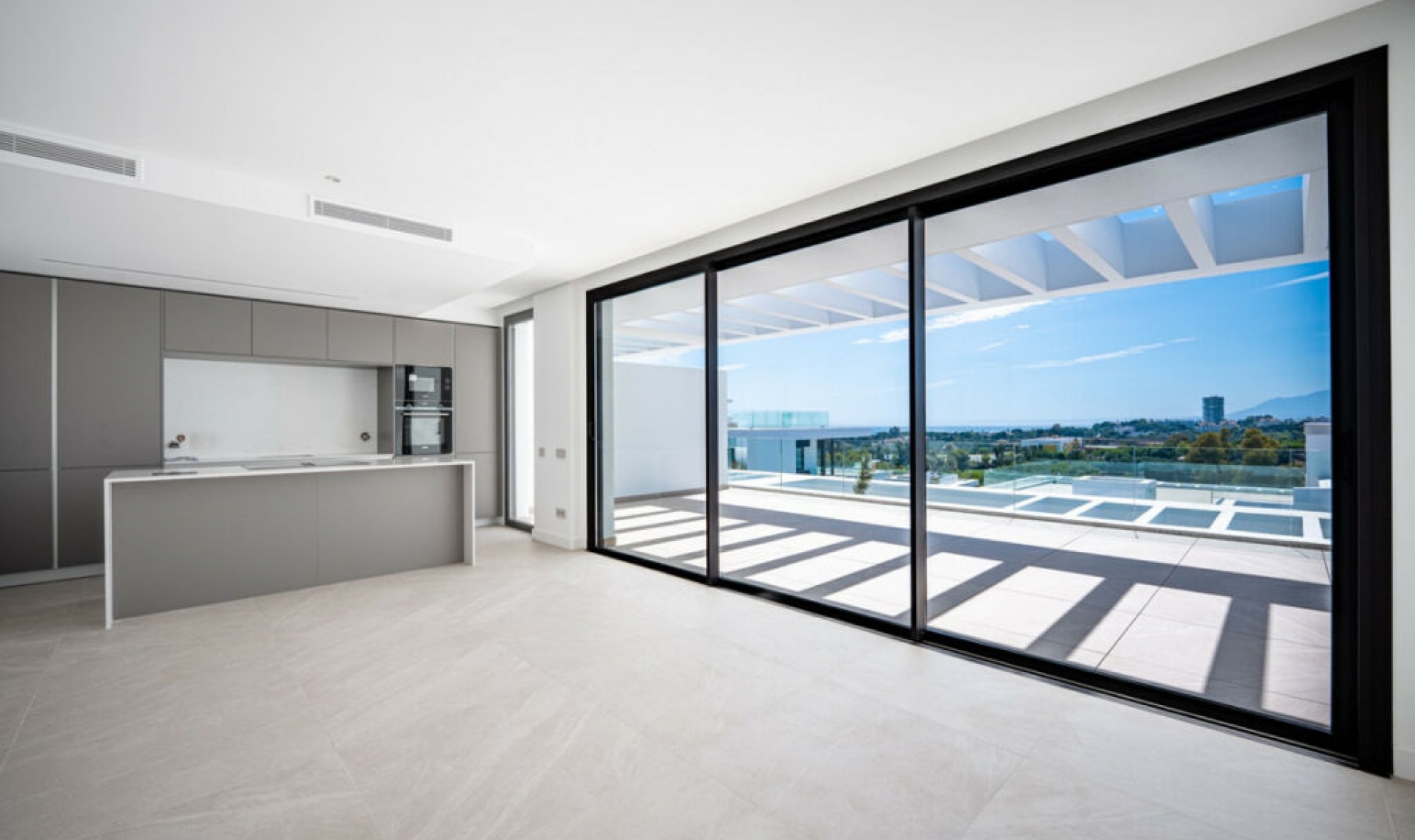 Resale - Apartment -
Marbella