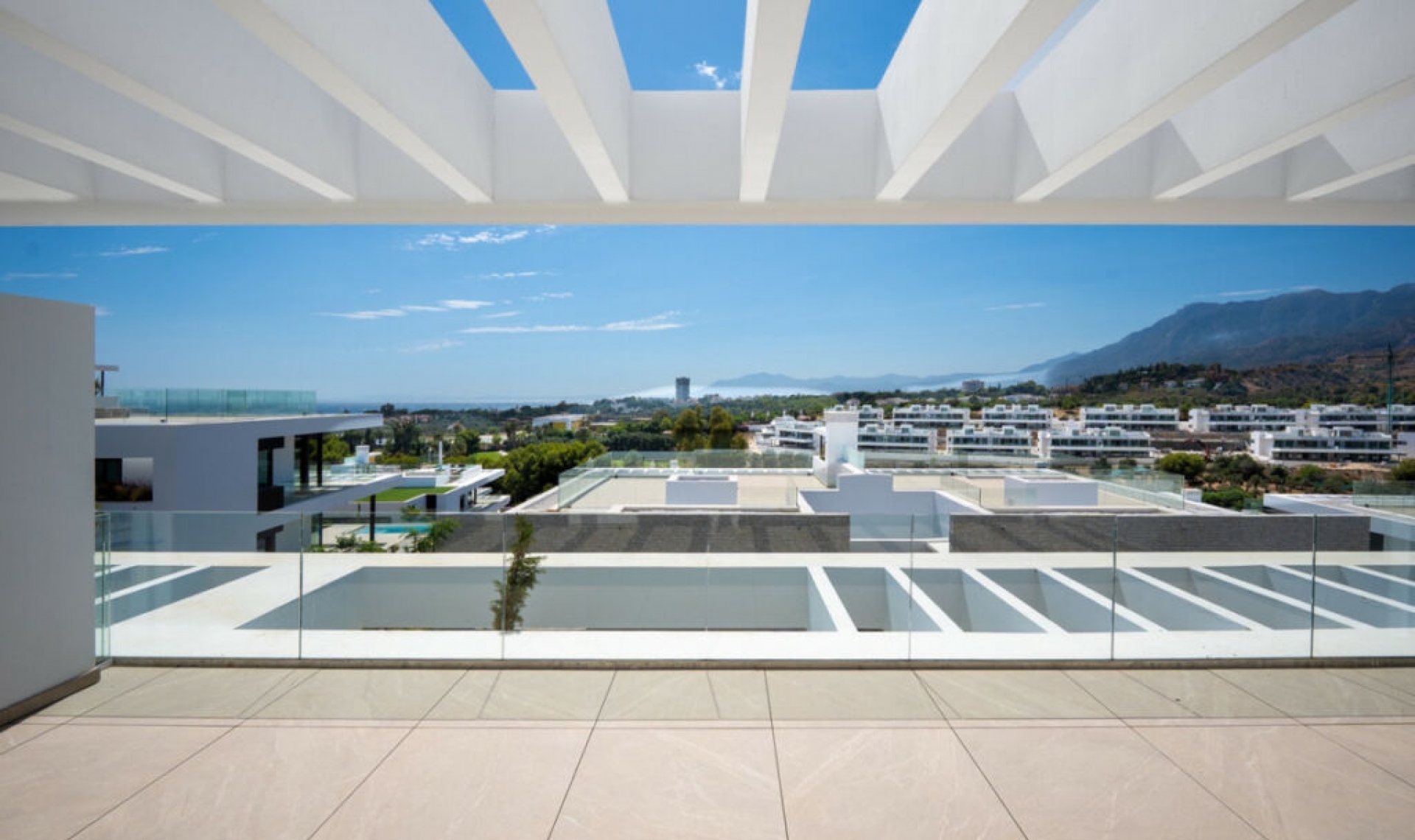 Resale - Apartment -
Marbella