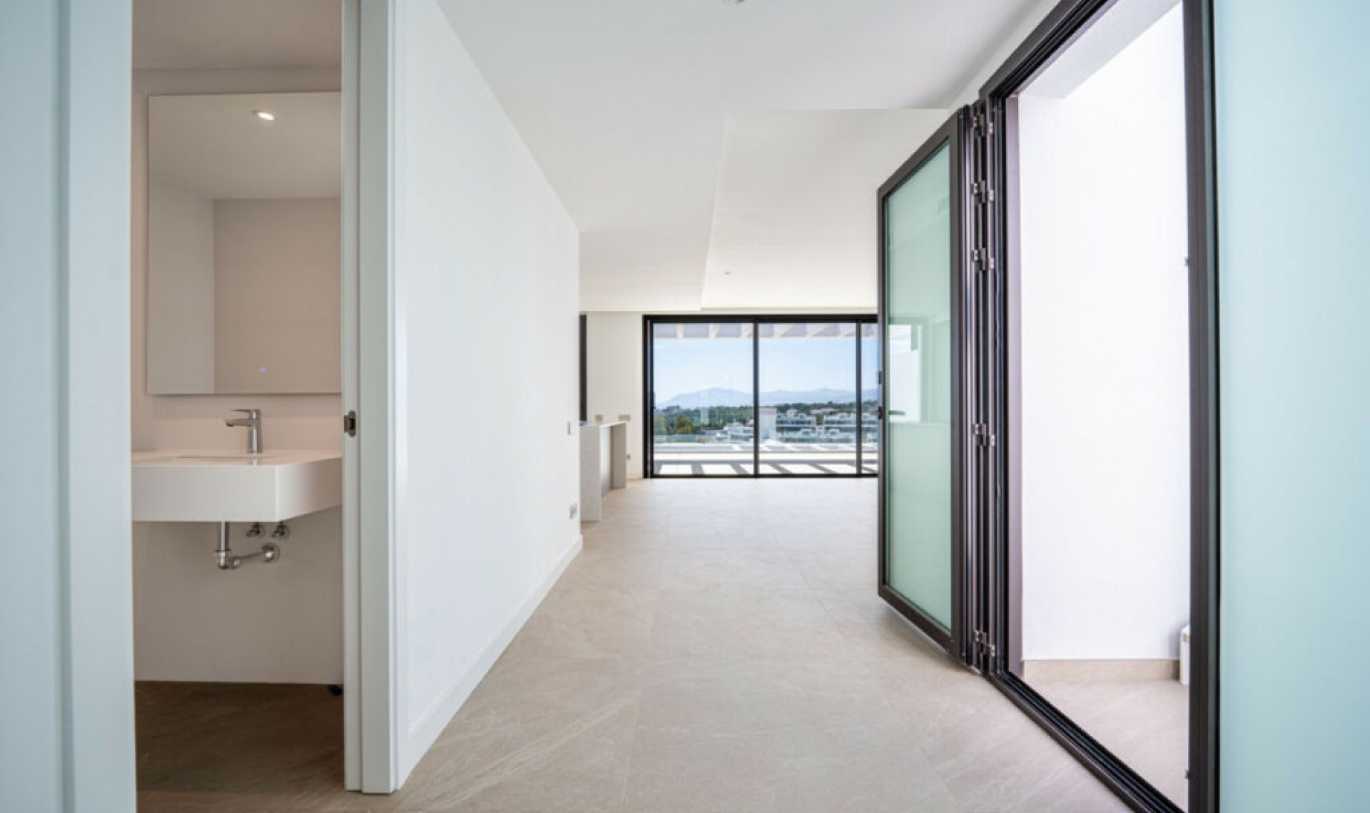 Resale - Apartment -
Marbella
