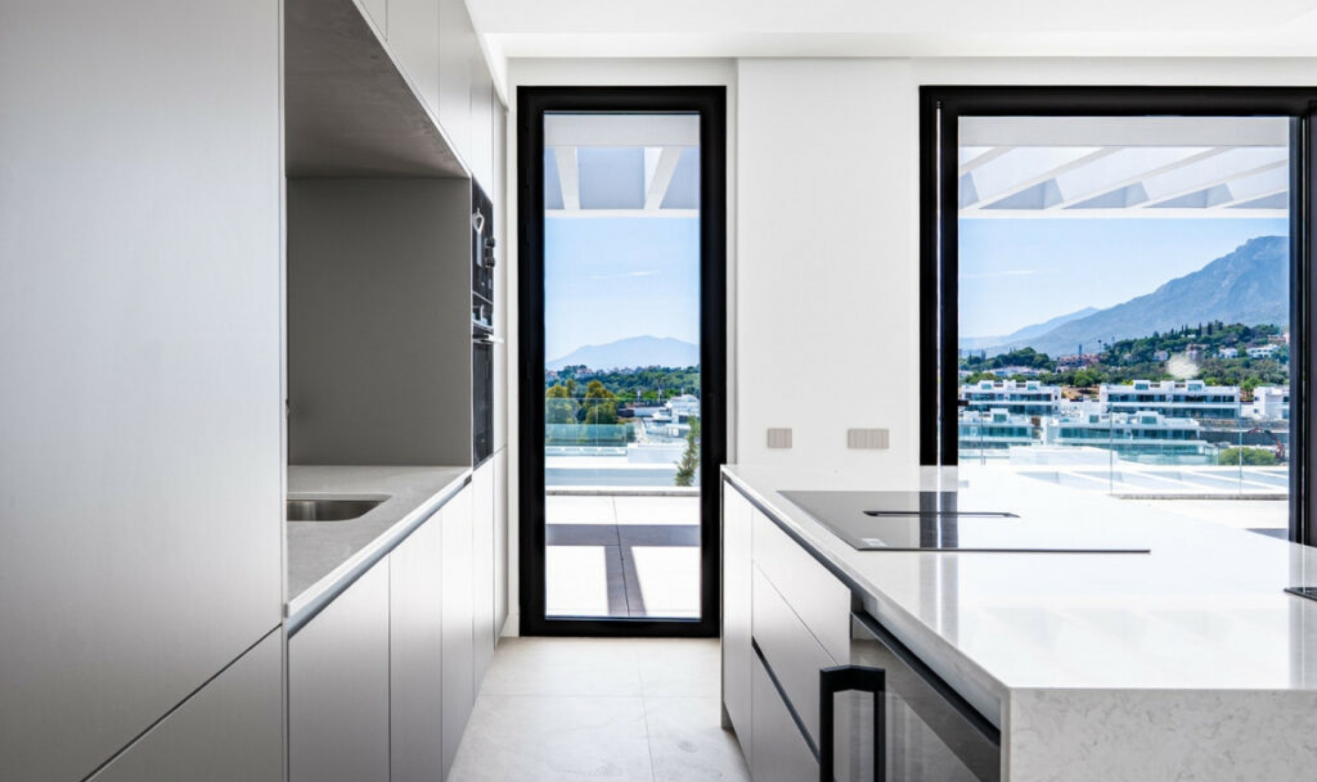 Resale - Apartment -
Marbella