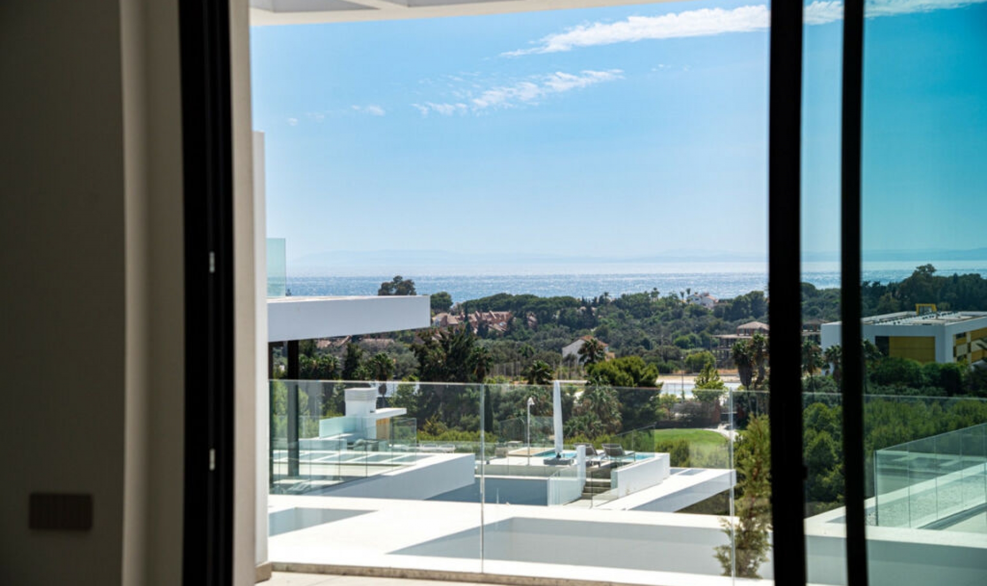 Resale - Apartment -
Marbella