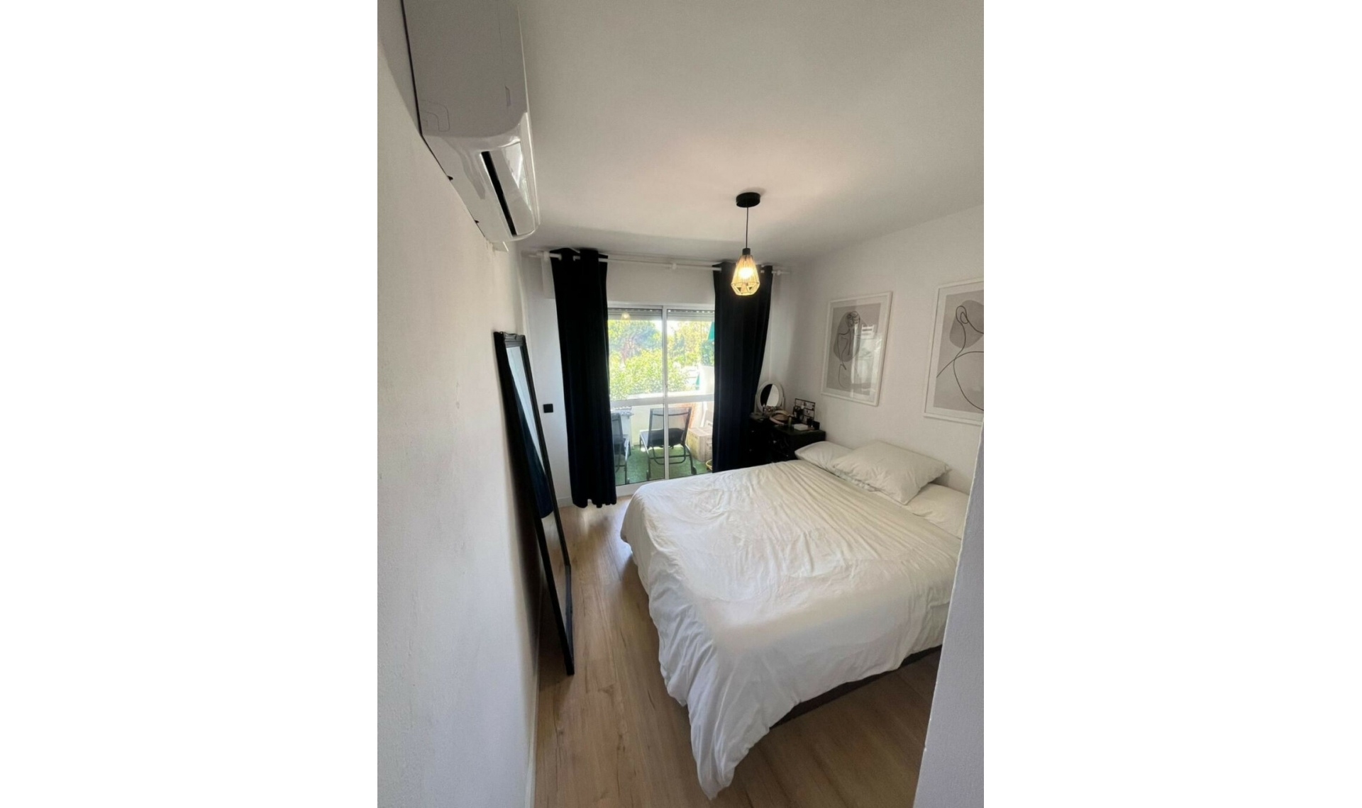 Resale - Apartment -
Marbella