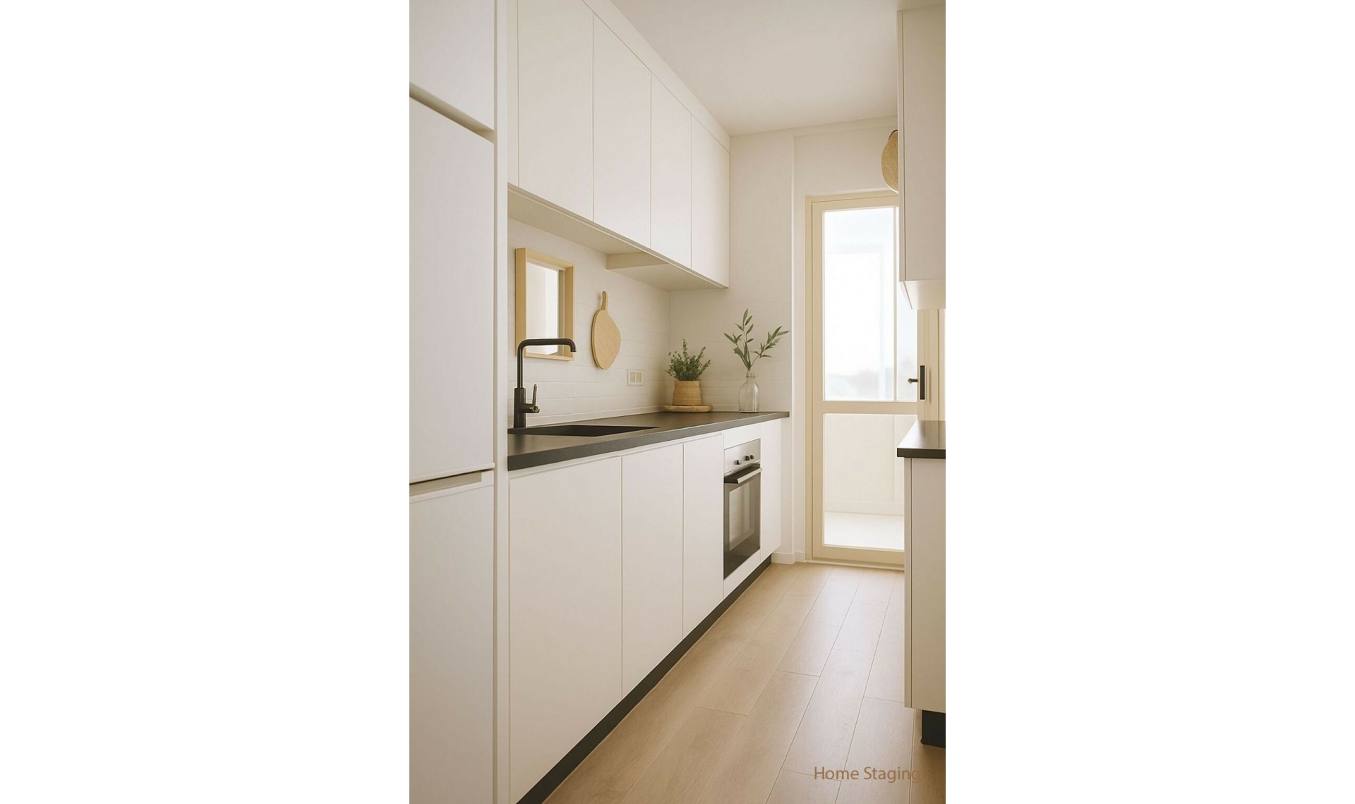 Resale - Apartment -
Marbella