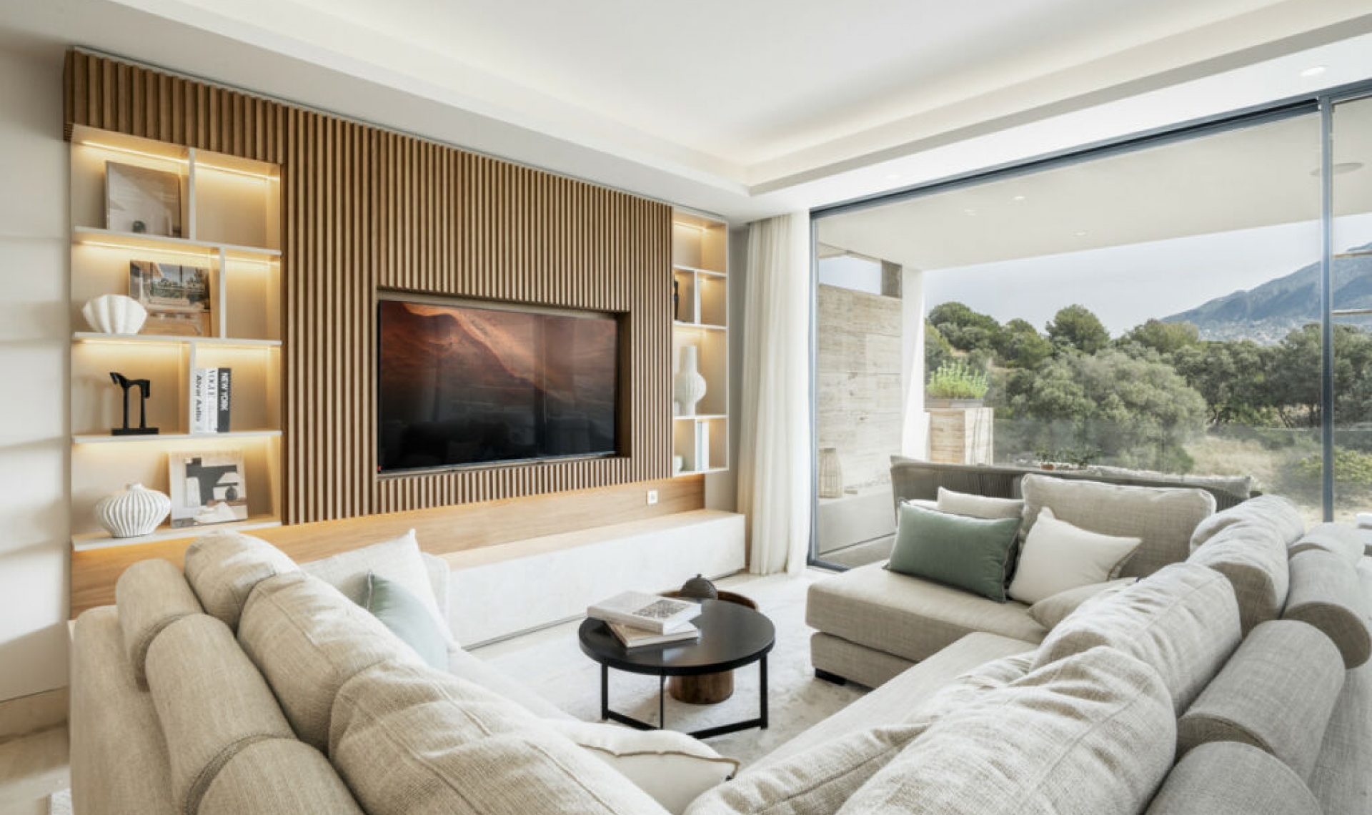 Resale - Apartment -
Marbella