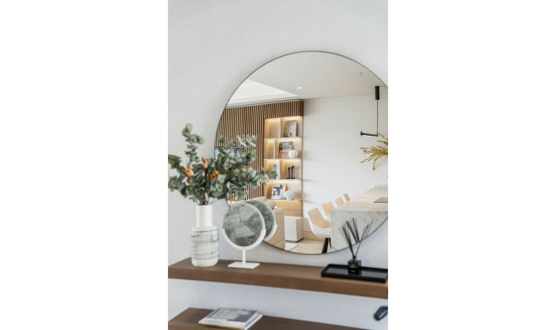 Resale - Apartment -
Marbella