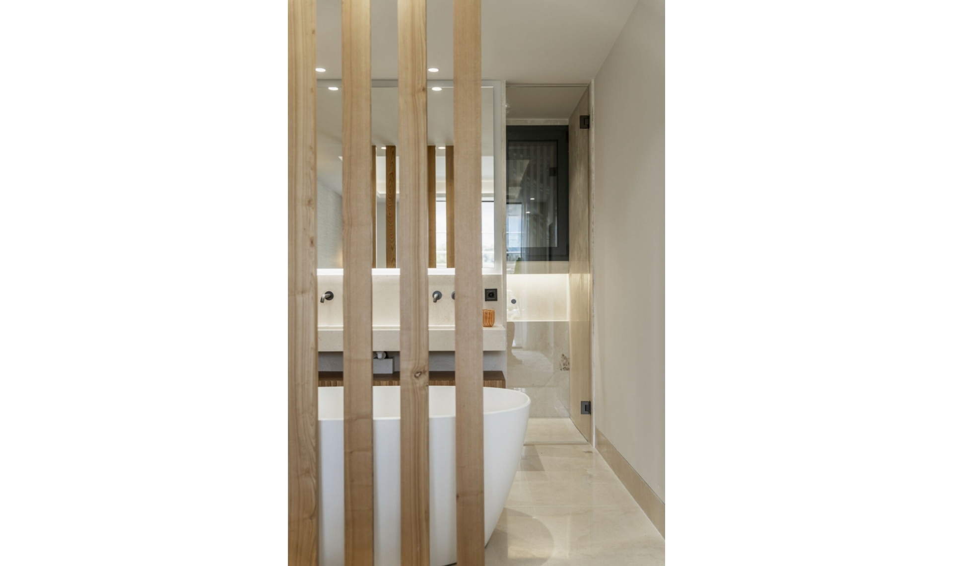 Resale - Apartment -
Marbella