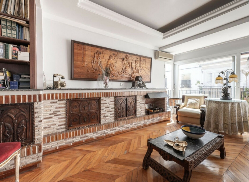 Resale - Apartment -
Marbella