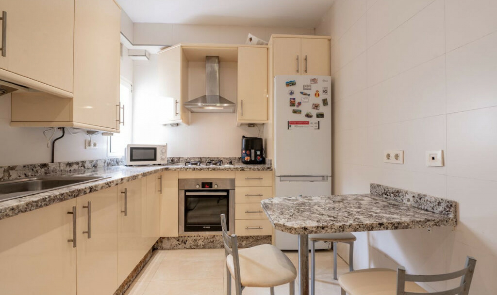 Resale - Apartment -
Marbella