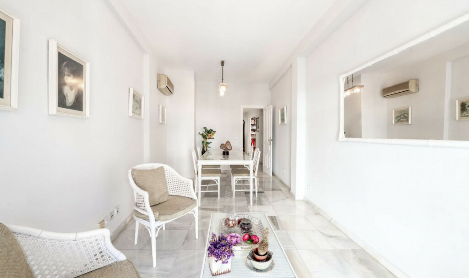 Resale - Apartment -
Marbella