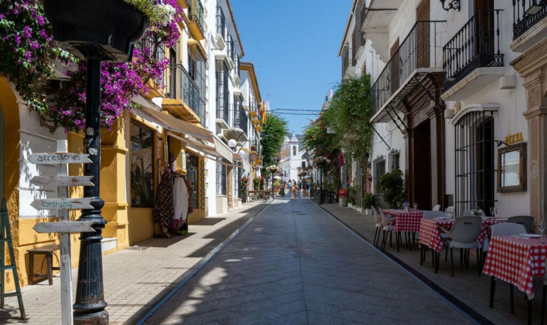 Resale - Apartment -
Marbella