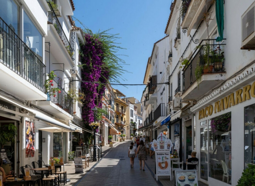 Resale - Apartment -
Marbella