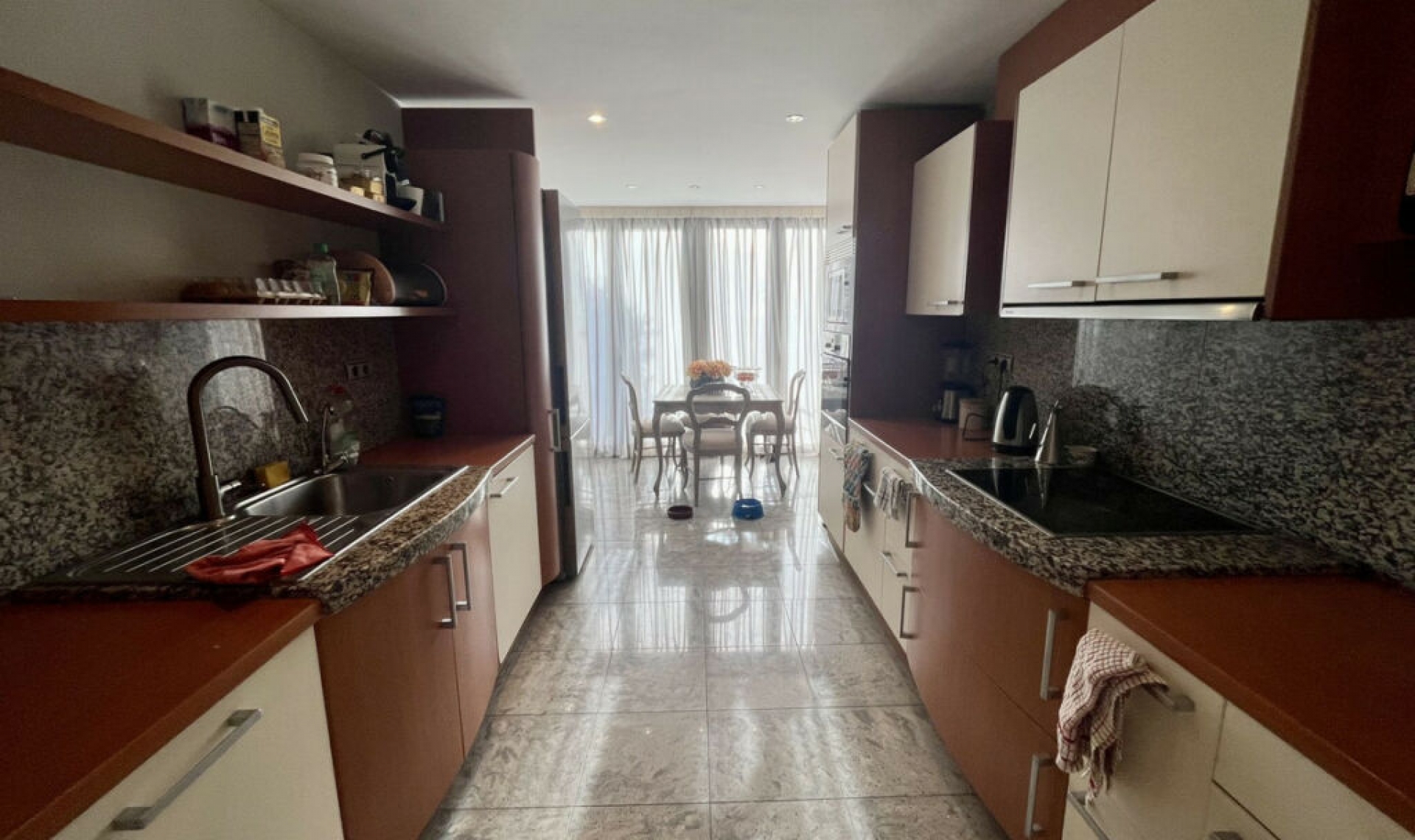 Resale - Apartment -
Marbella