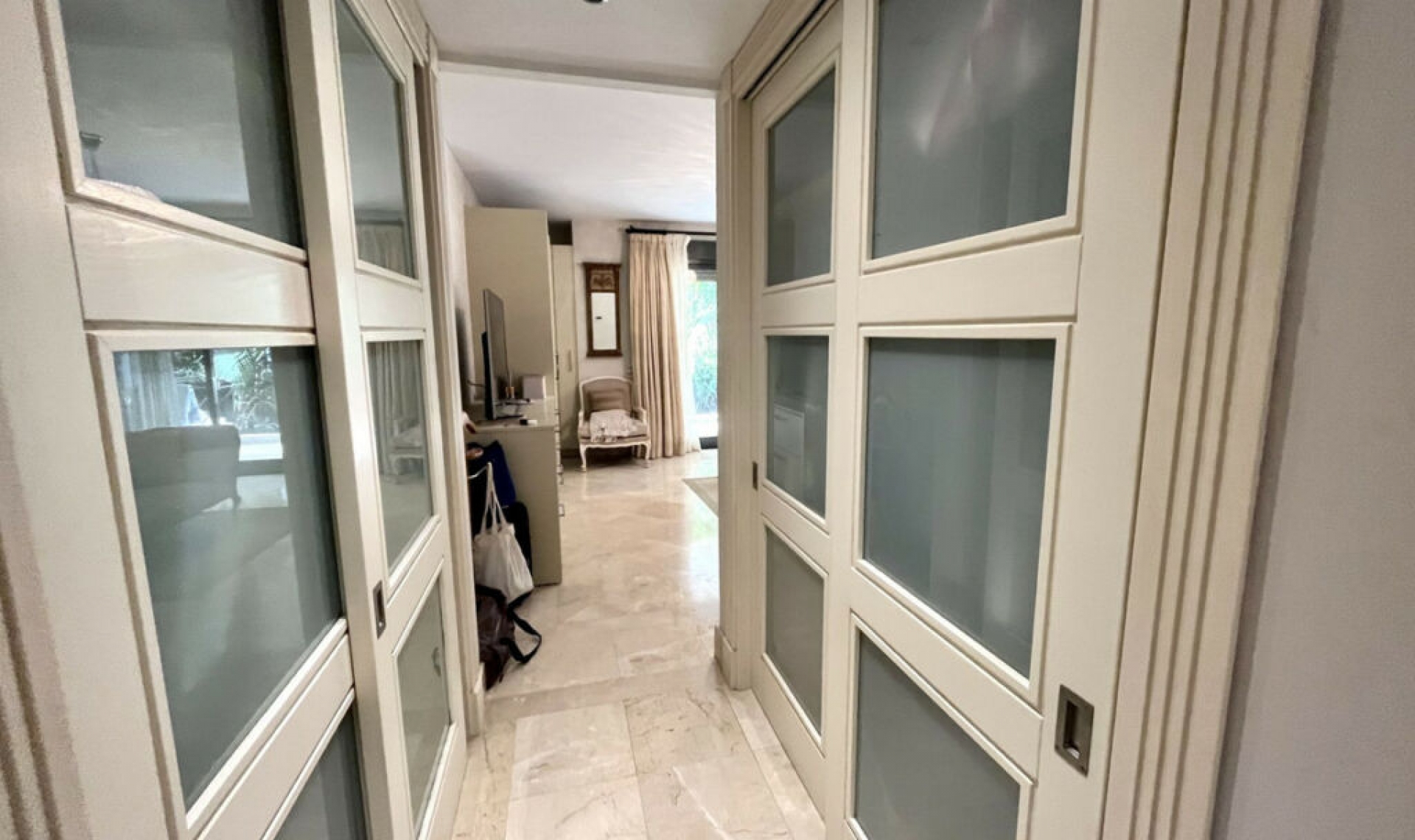 Resale - Apartment -
Marbella