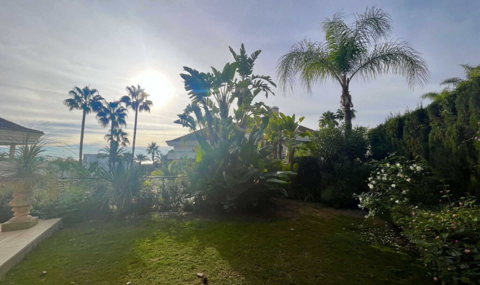 Resale - Apartment -
Marbella