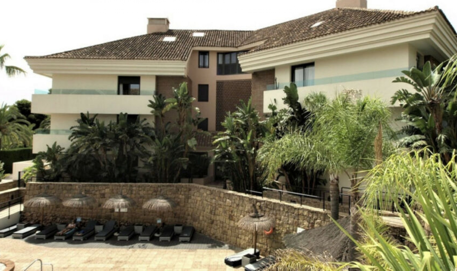 Resale - Apartment -
Marbella