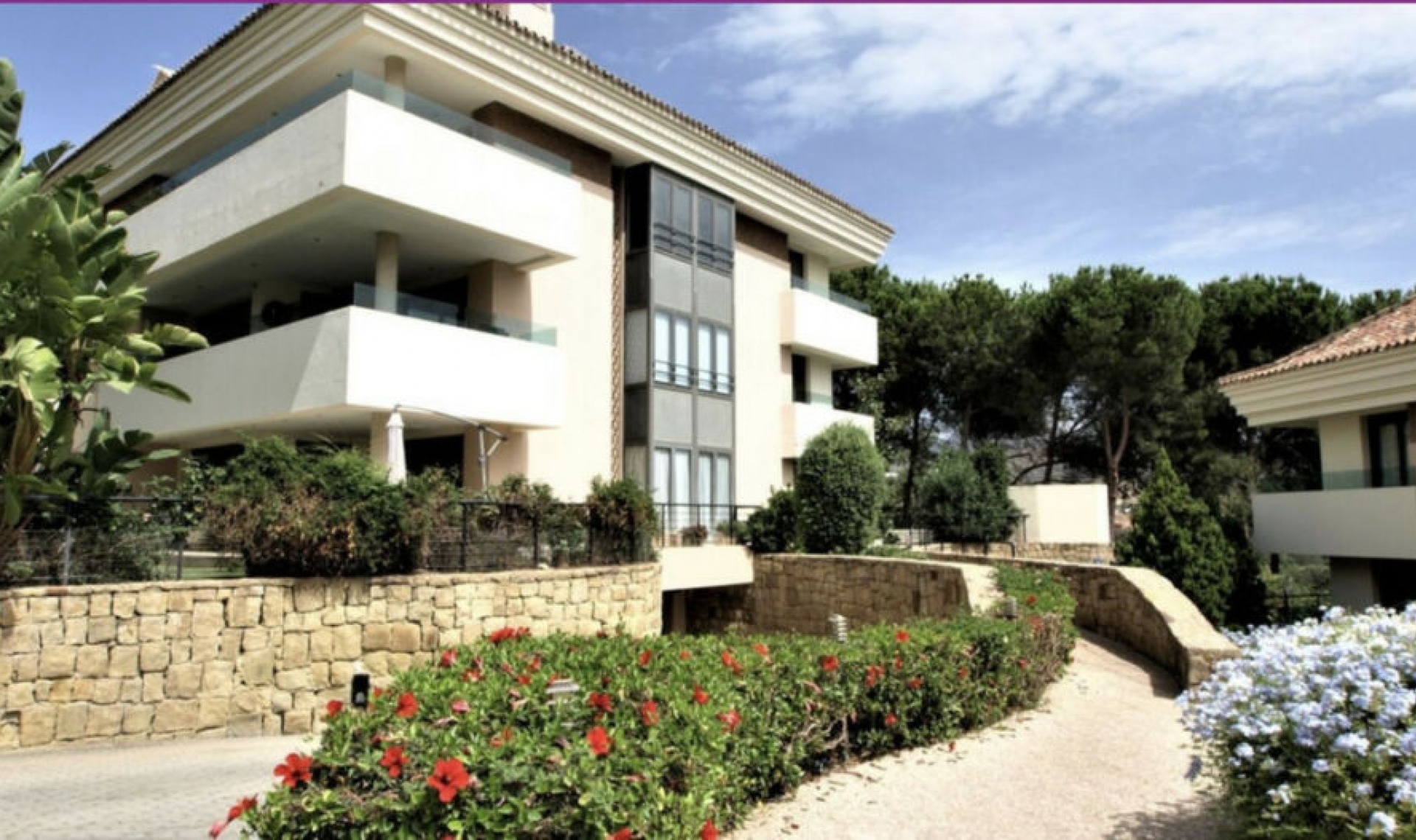 Resale - Apartment -
Marbella