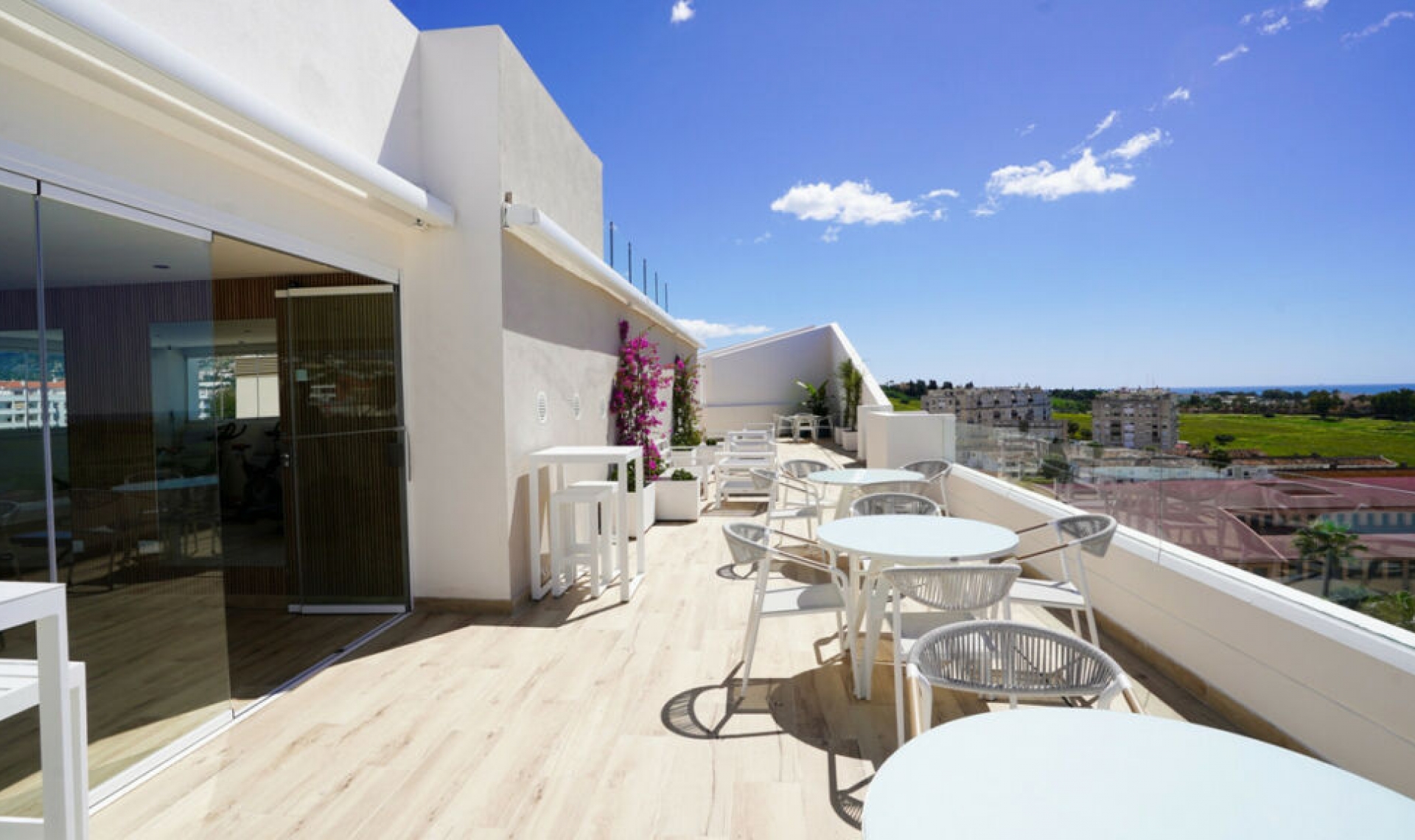 Resale - Apartment -
Marbella