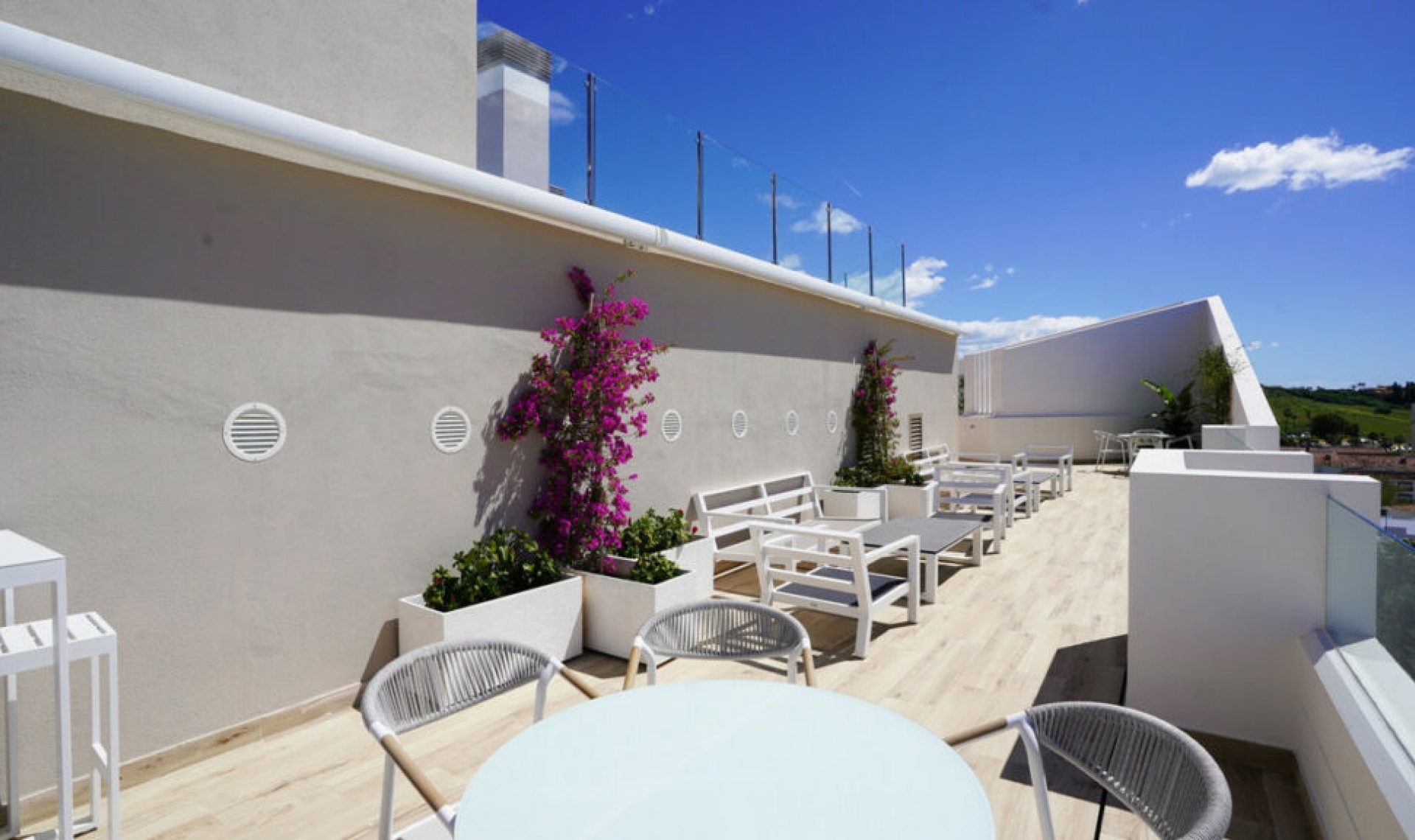 Resale - Apartment -
Marbella