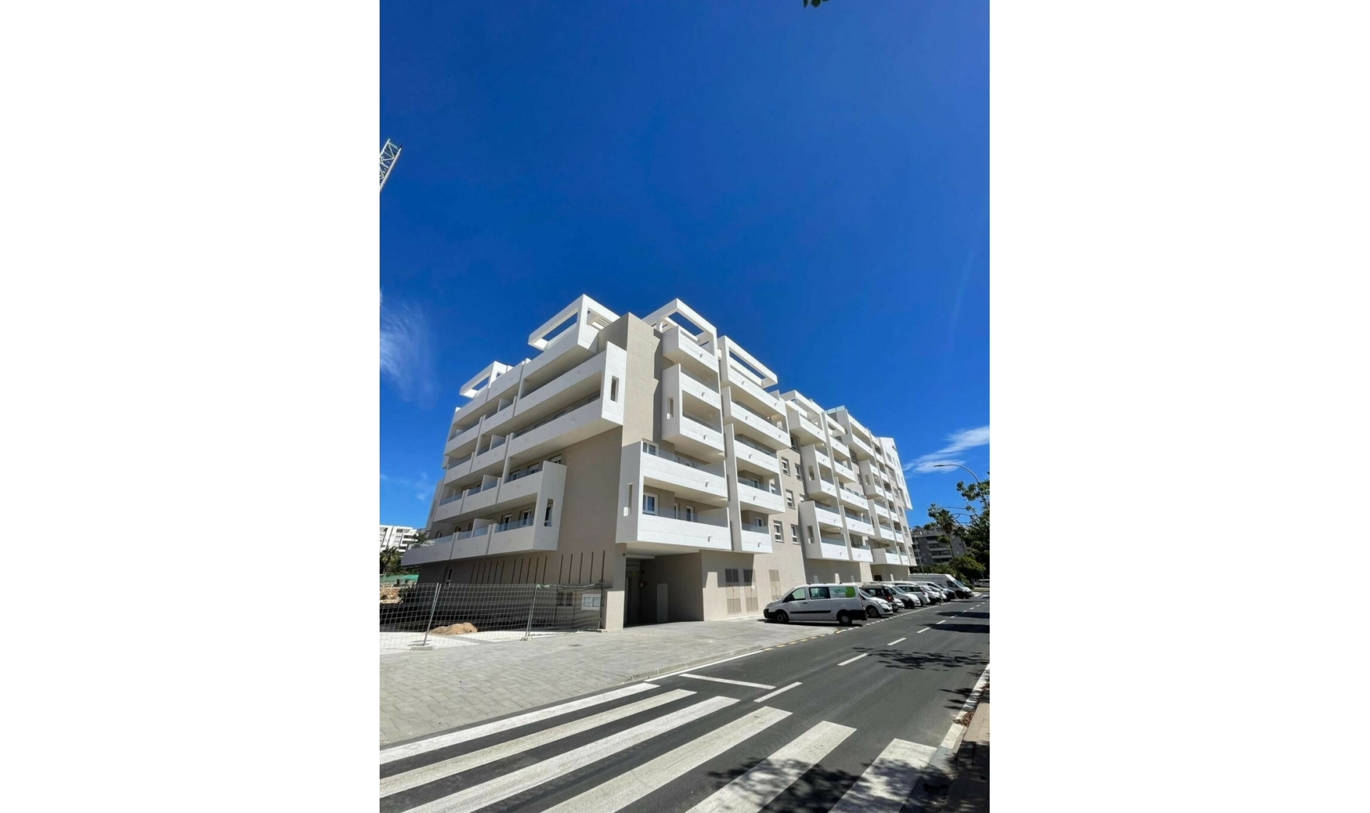 Resale - Apartment -
Marbella