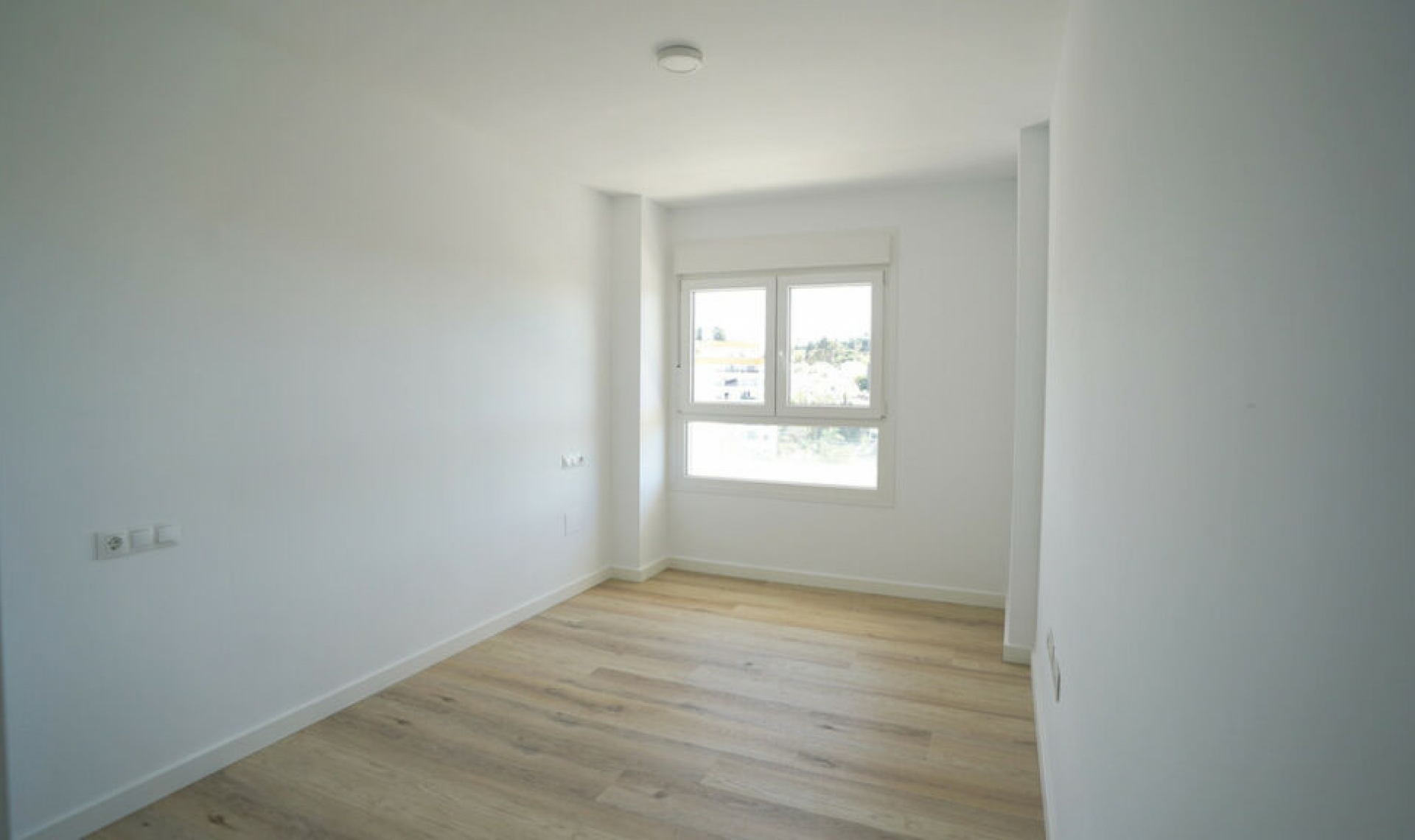 Resale - Apartment -
Marbella