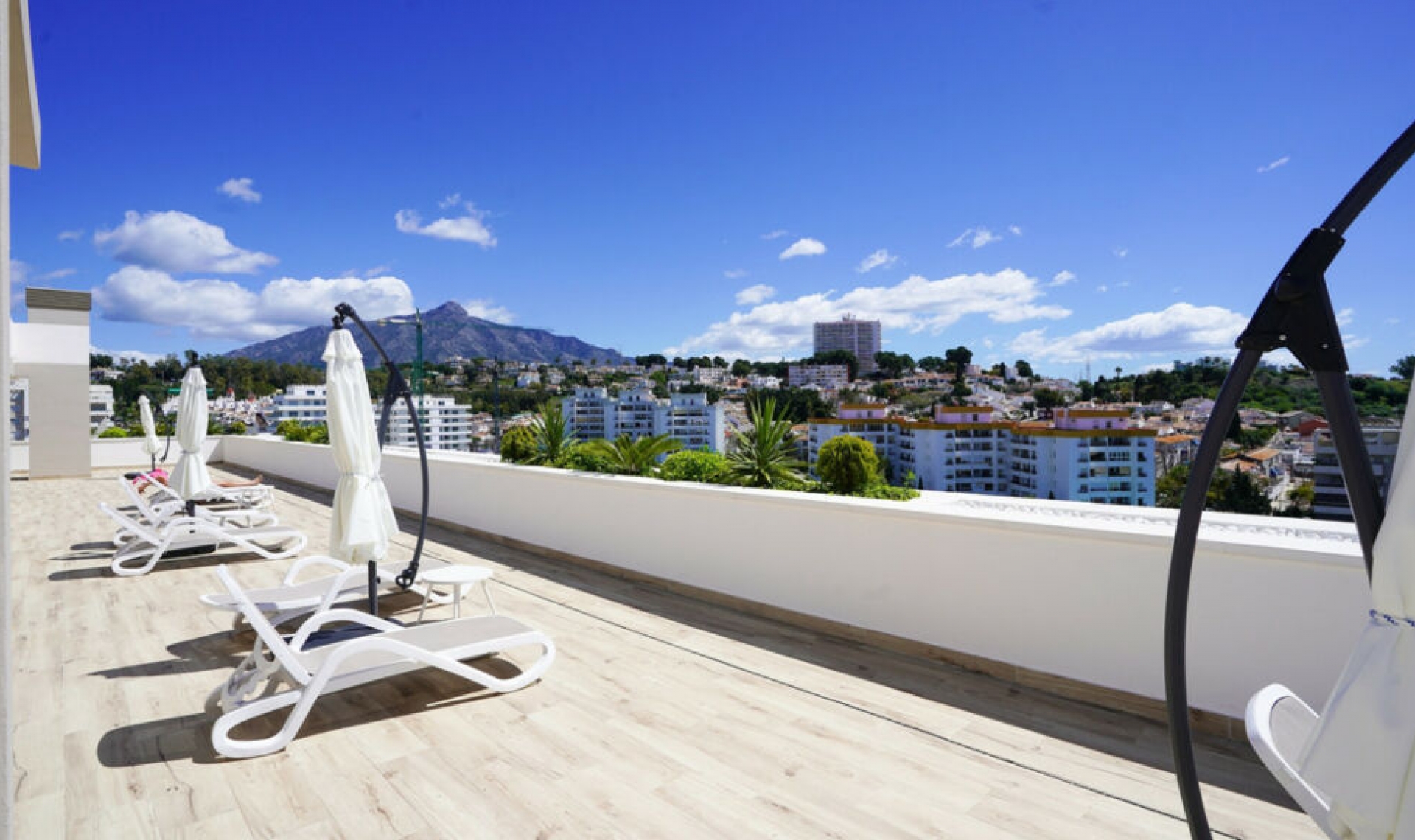 Resale - Apartment -
Marbella