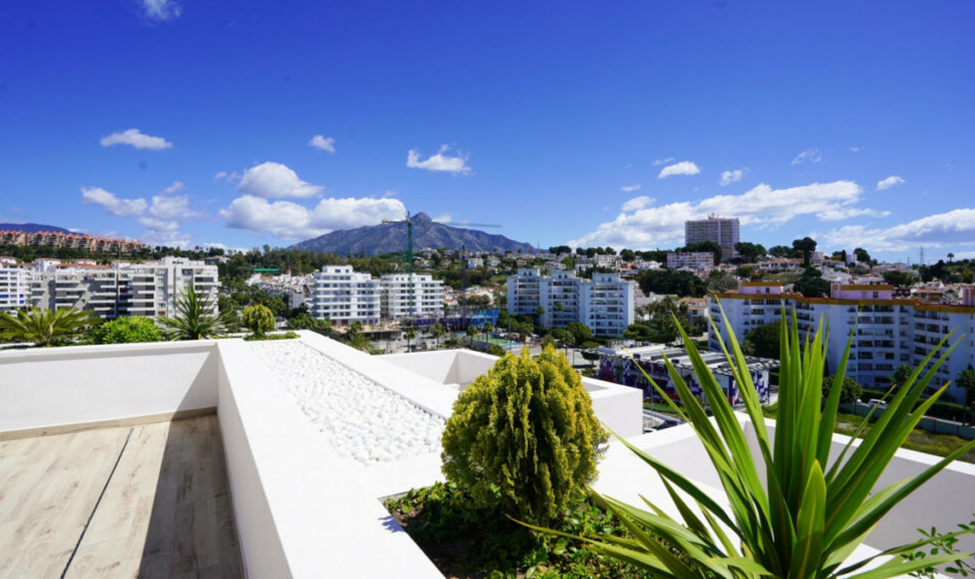 Resale - Apartment -
Marbella