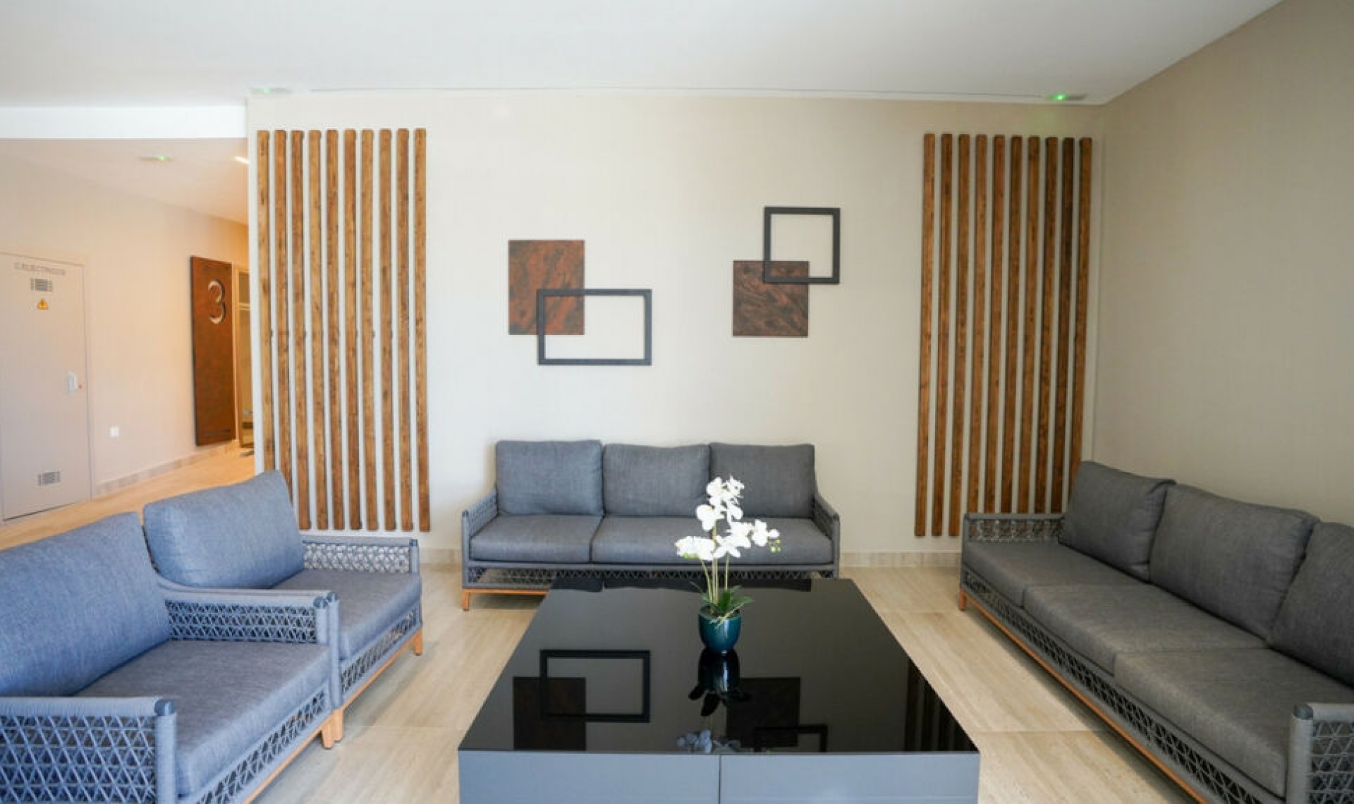 Resale - Apartment -
Marbella