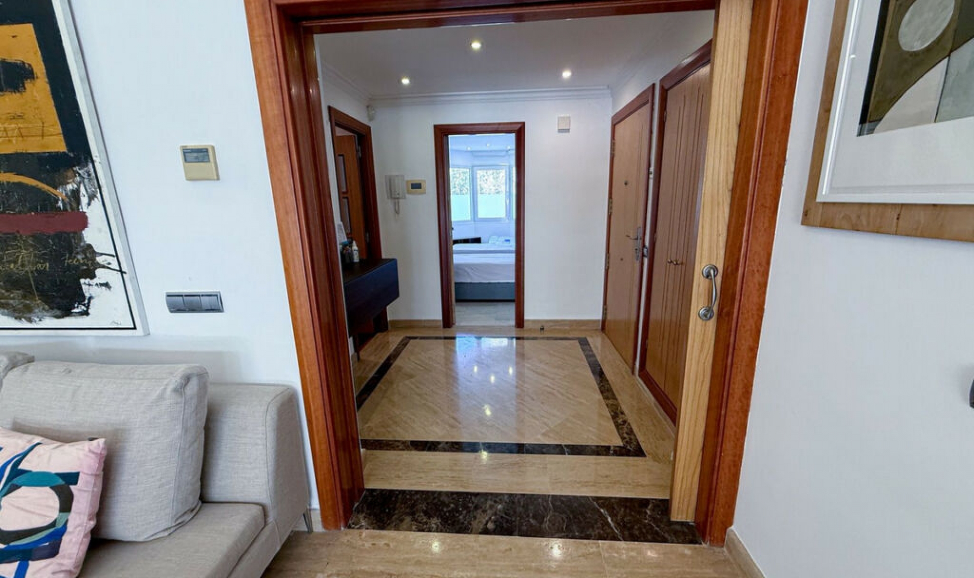 Resale - Apartment -
Marbella