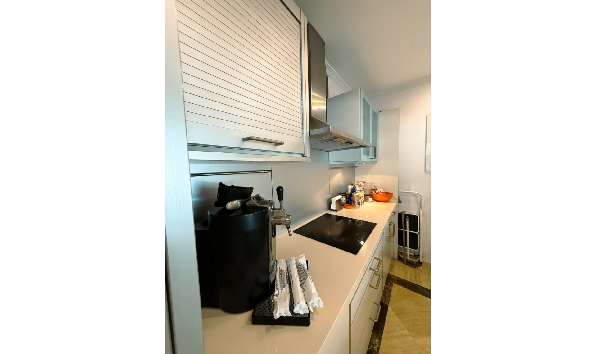 Resale - Apartment -
Marbella