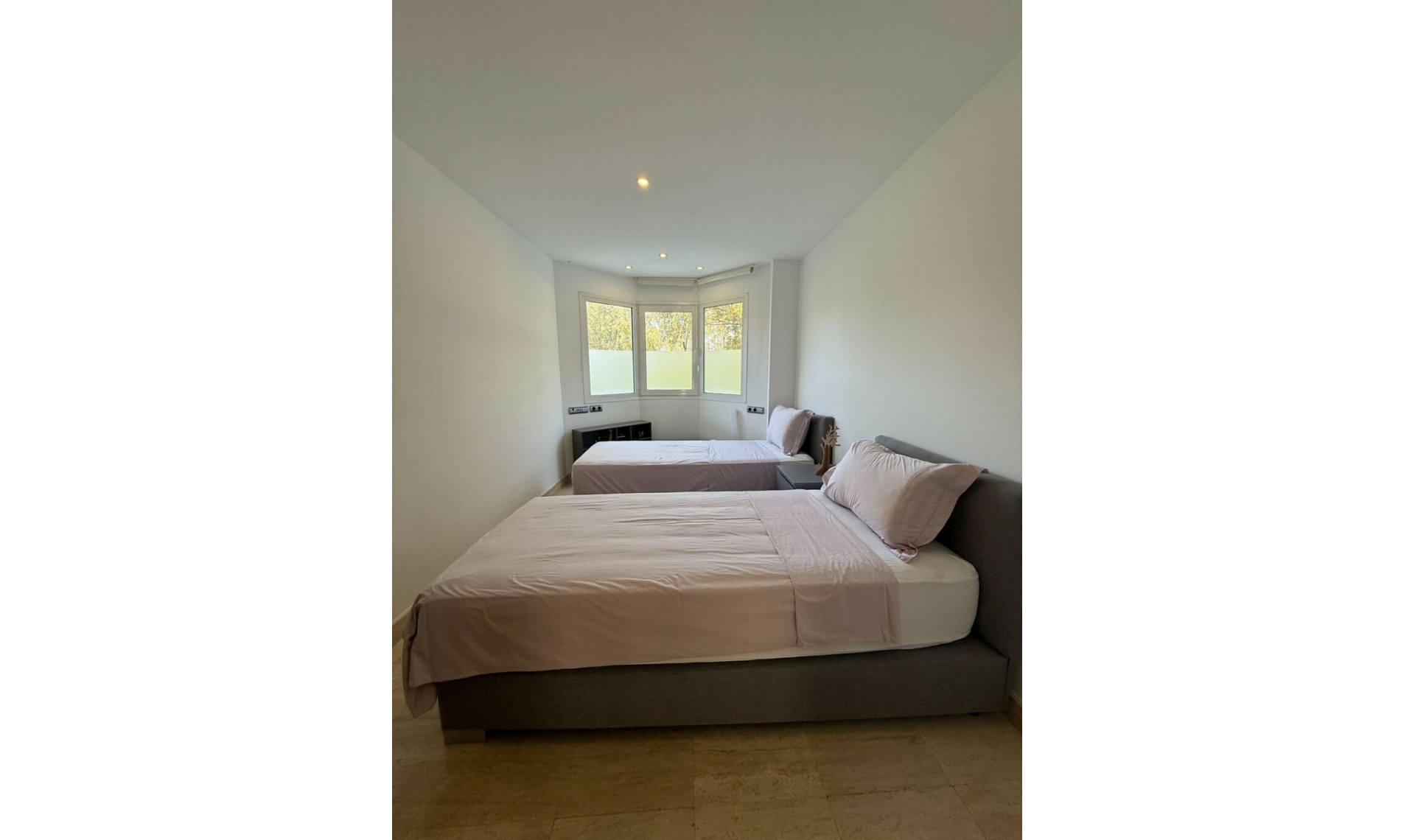 Resale - Apartment -
Marbella