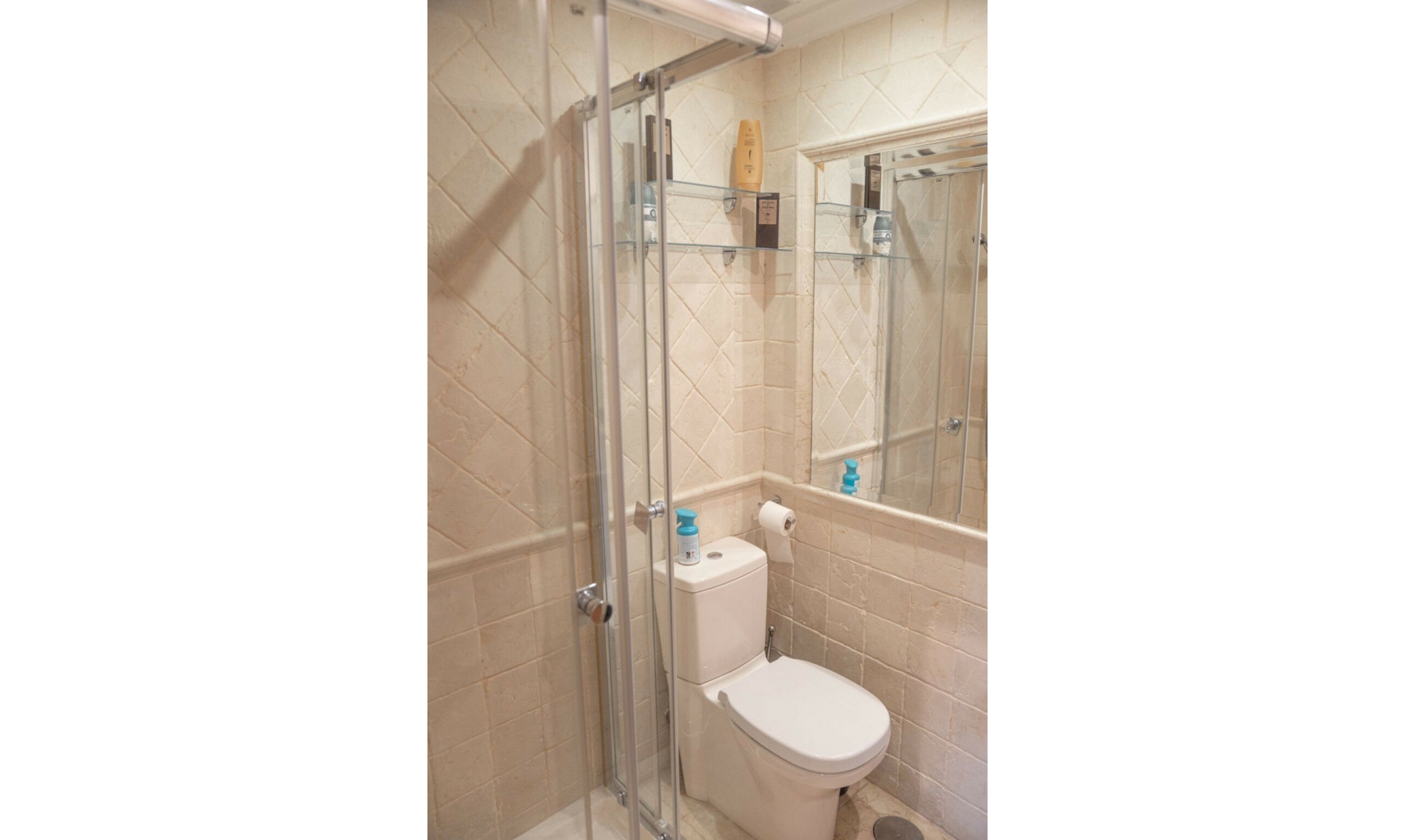 Resale - Apartment -
Marbella