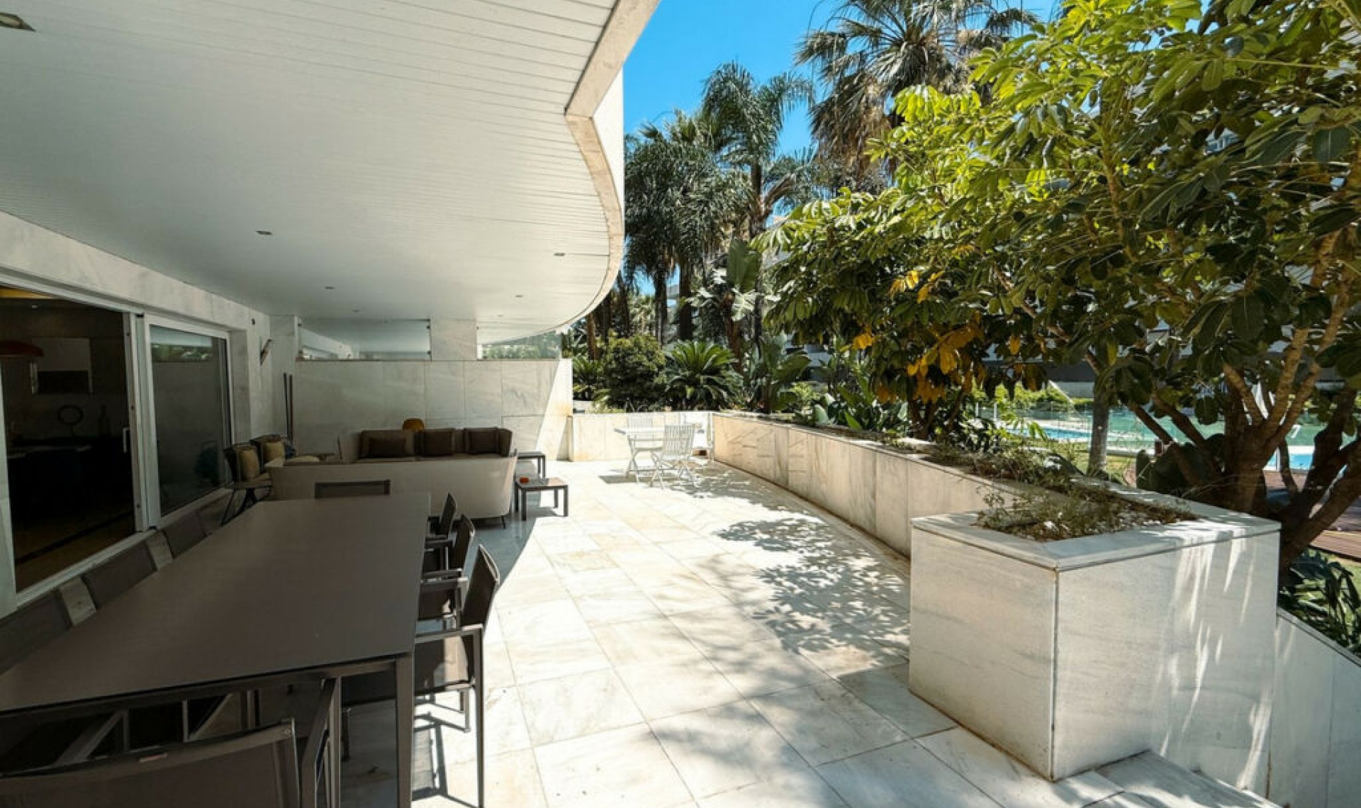 Resale - Apartment -
Marbella