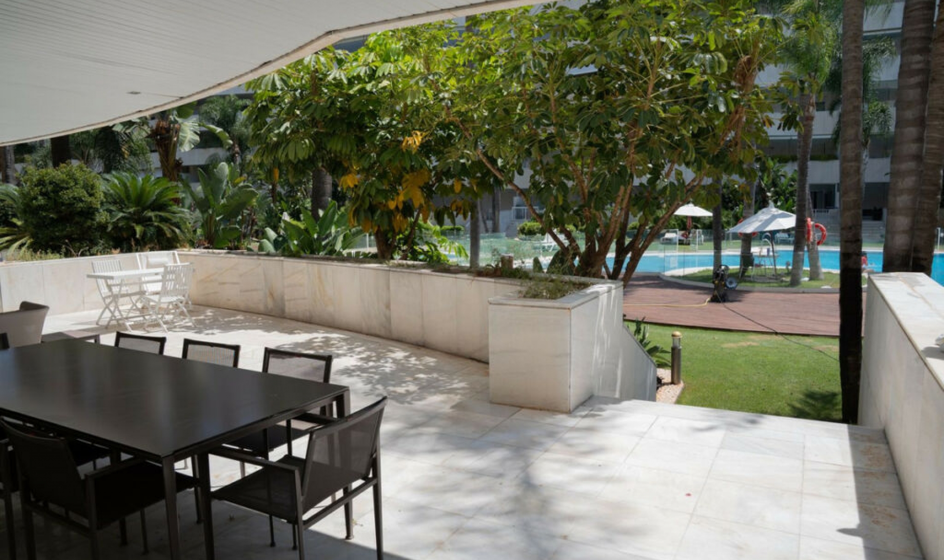 Resale - Apartment -
Marbella