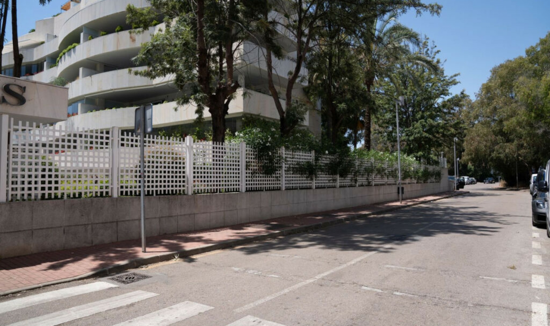 Resale - Apartment -
Marbella