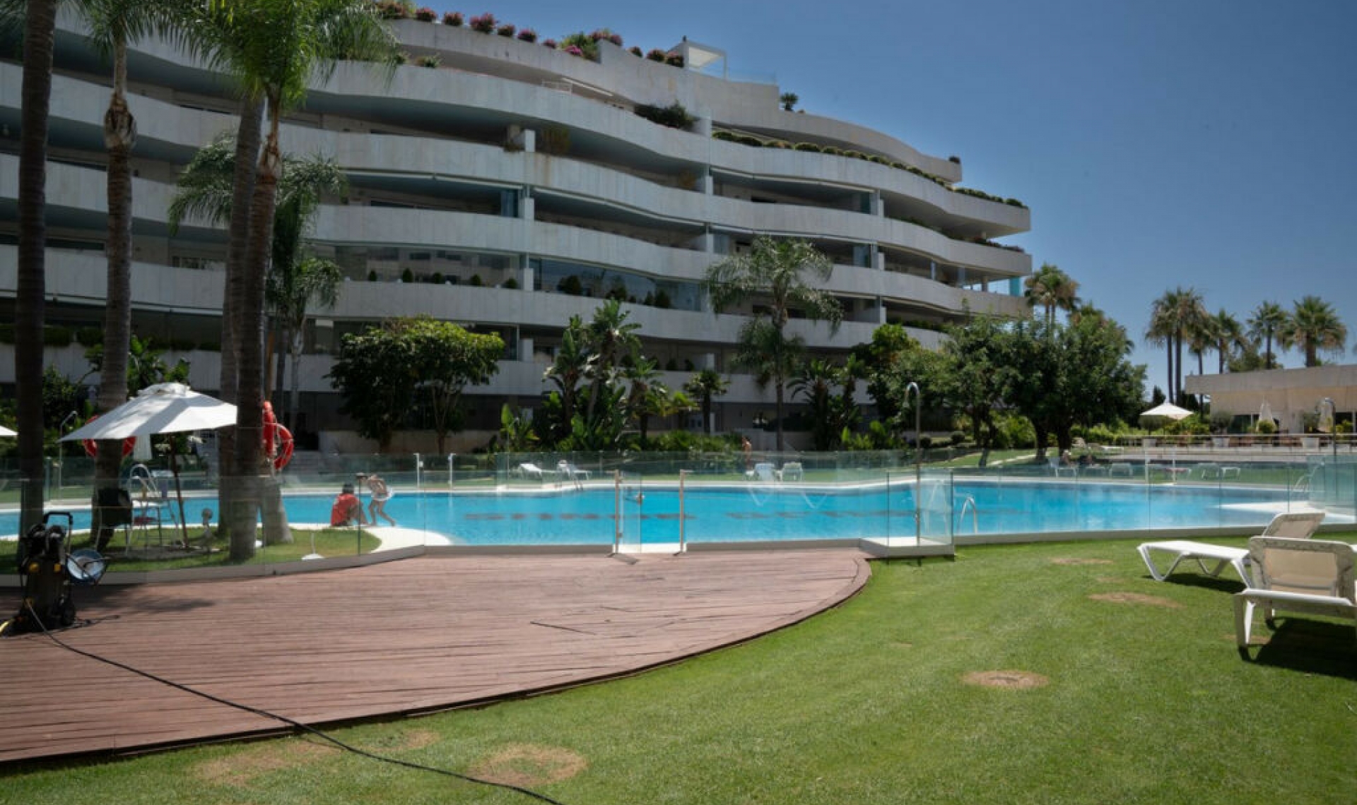 Resale - Apartment -
Marbella