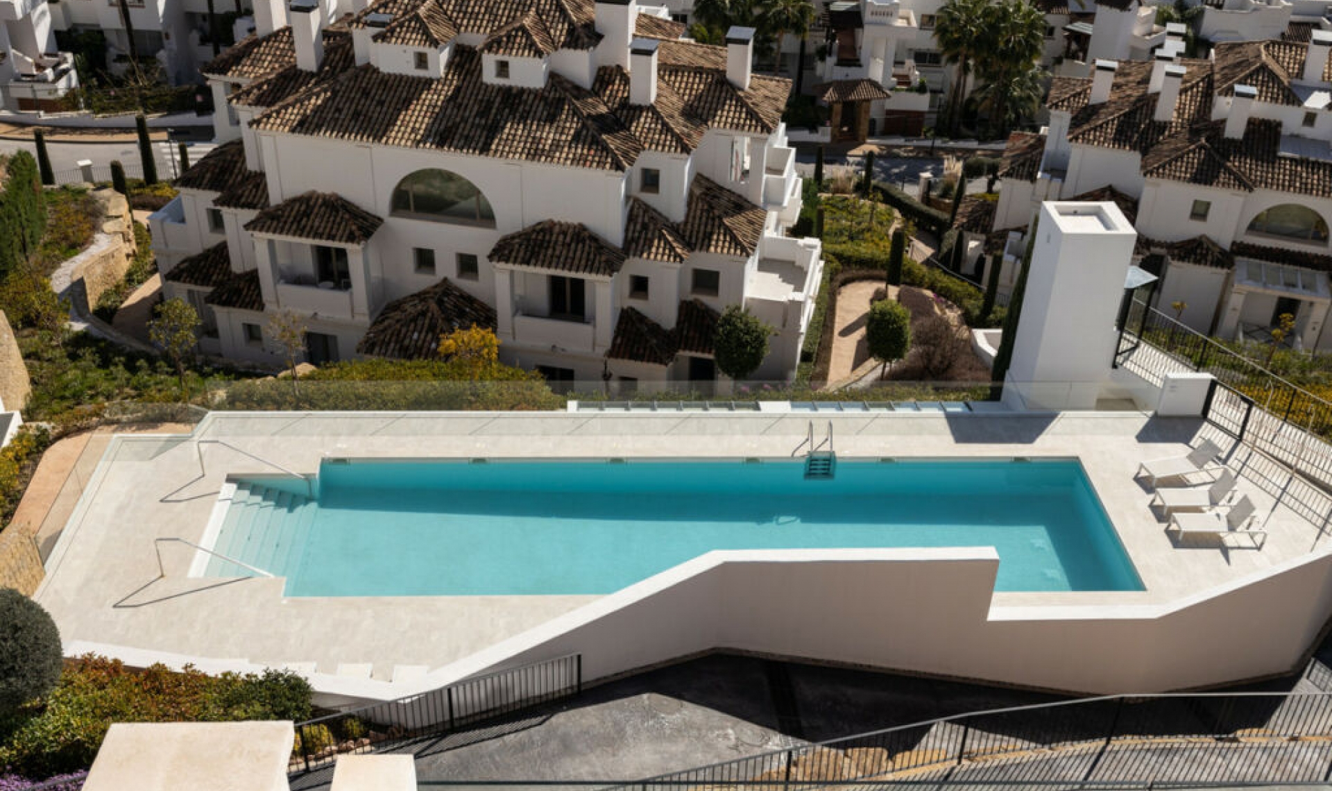 Resale - Apartment -
Marbella
