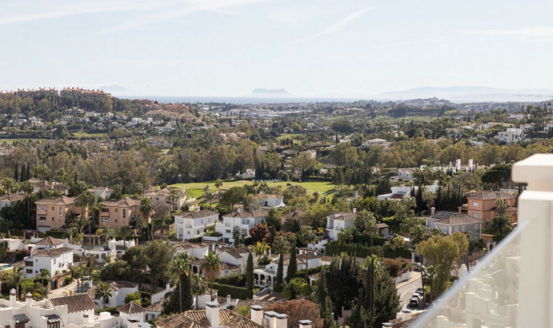 Resale - Apartment -
Marbella